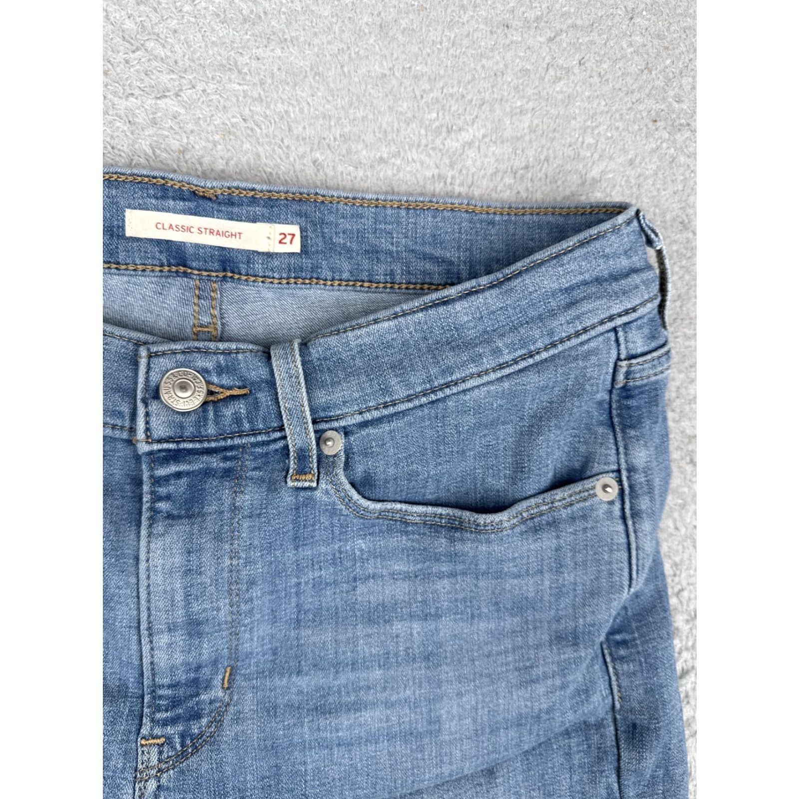 Levi's Levi's Women's Classic Straight Jean Shorts Blue Denim 27x3 Mid Rise 5-Pocket Cut-Off Raw Hem Zip Fly Button Closure Machine Washable Size 27" / US 4 / IT 40 - 5 Thumbnail