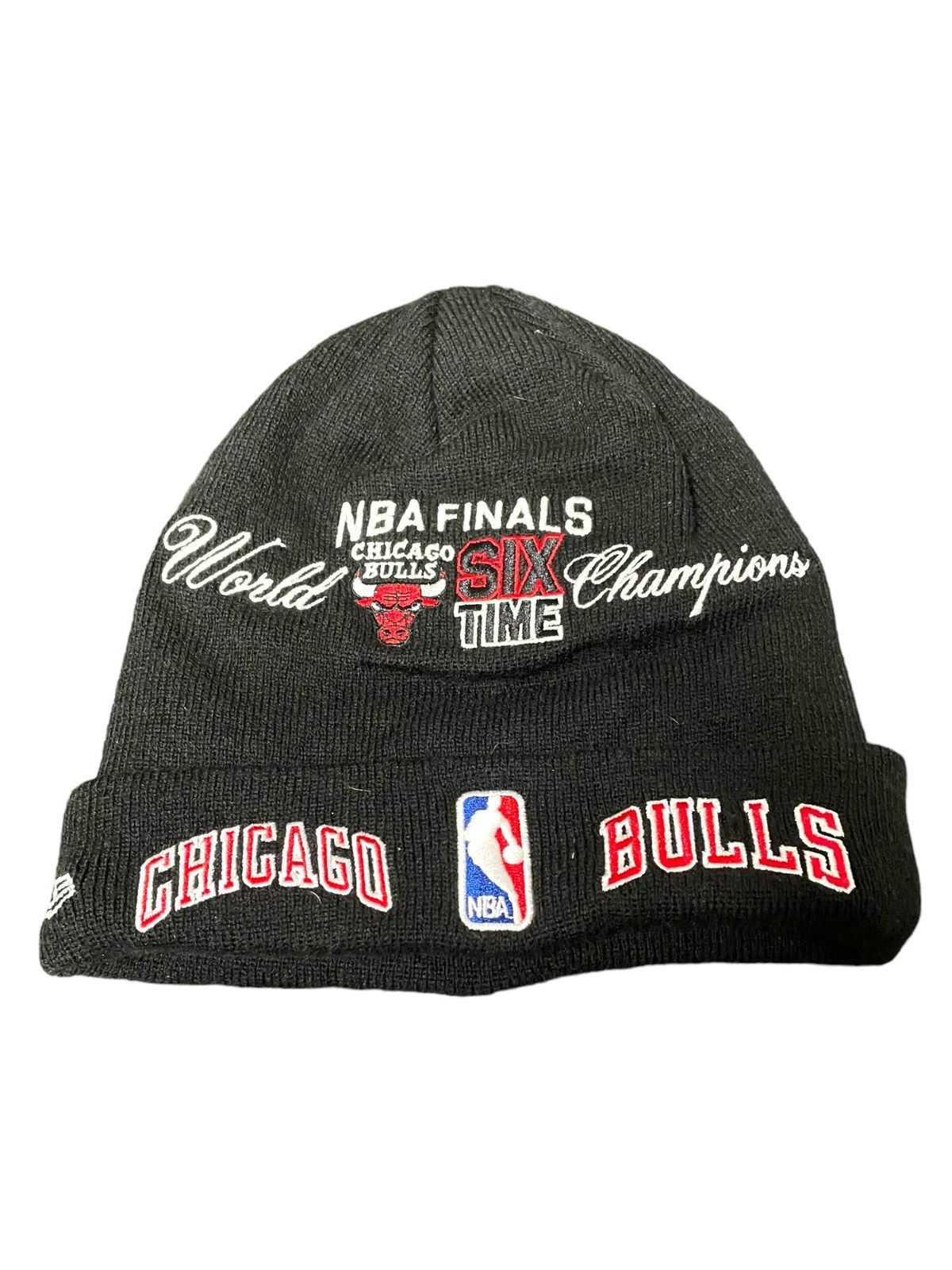 Chicago Bulls 6 Championships Beanie Hat Black good New Era RARE