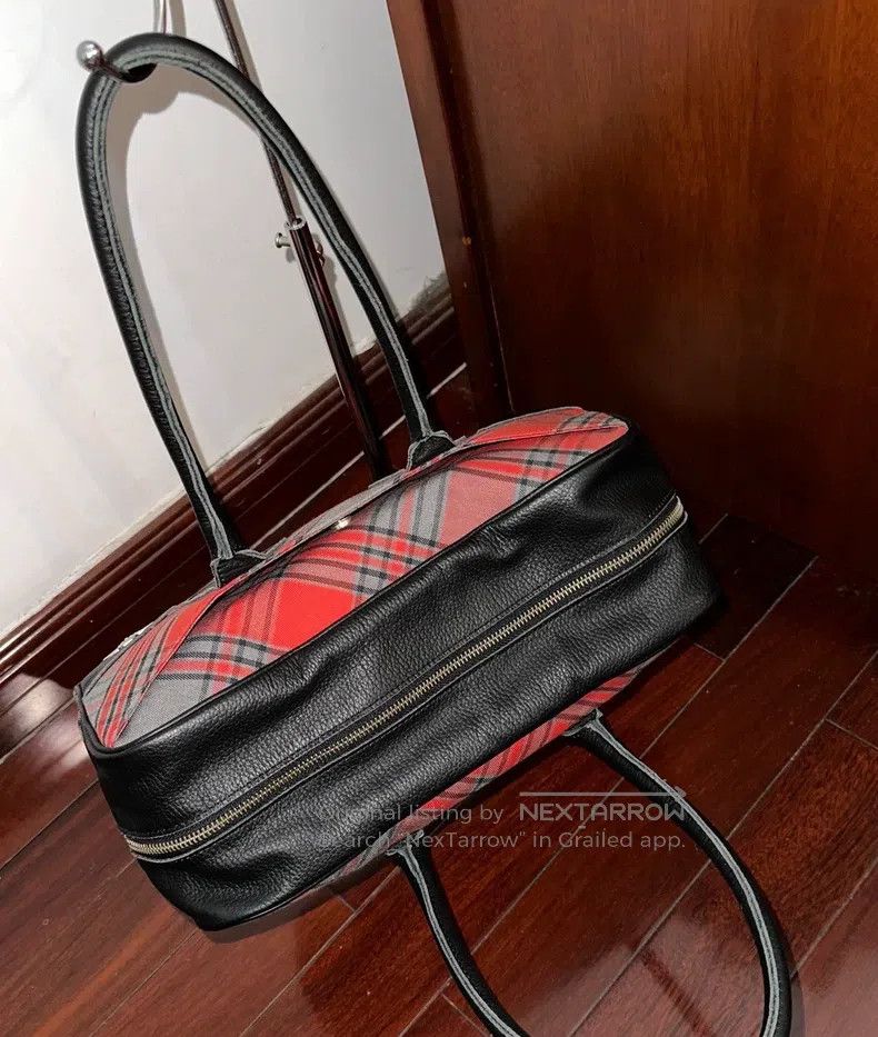 Vivienne Westwood Vivienne Westwood size os Classic black, red, and gray plai Size ONE SIZE - 7 Thumbnail