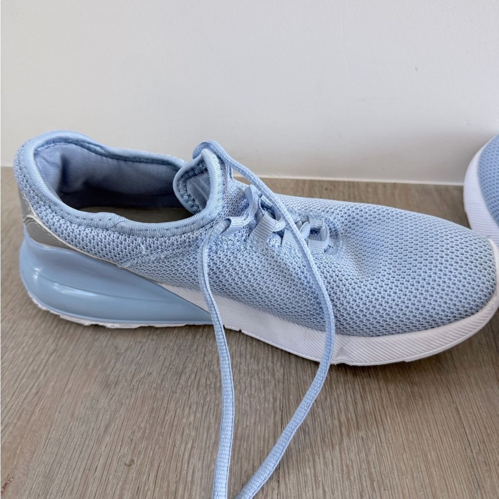 Other Like New ACX Comfortable Light Blue Knit Sneakers size 7 Size US 7 / IT 37 - 5 Thumbnail