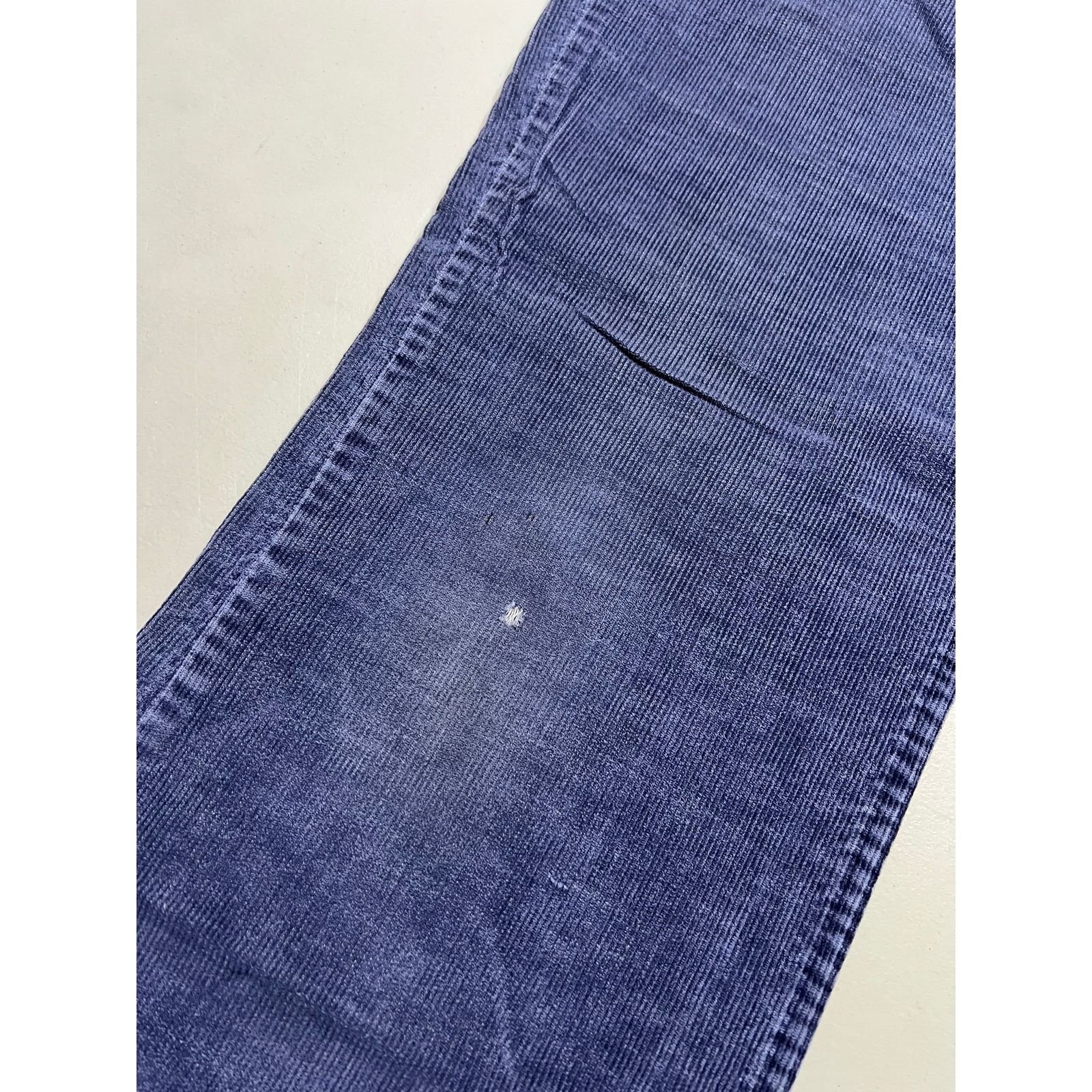 Levi's VTG 1980s Levi’s 646 Flared Corduroy Trousers Navy 36W x 31L Size US 36 / EU 52 - 15 Thumbnail