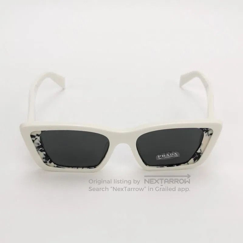 Prada Prada Logo Frame Sunglasses in White. Size ONE SIZE - 1 Thumbnail