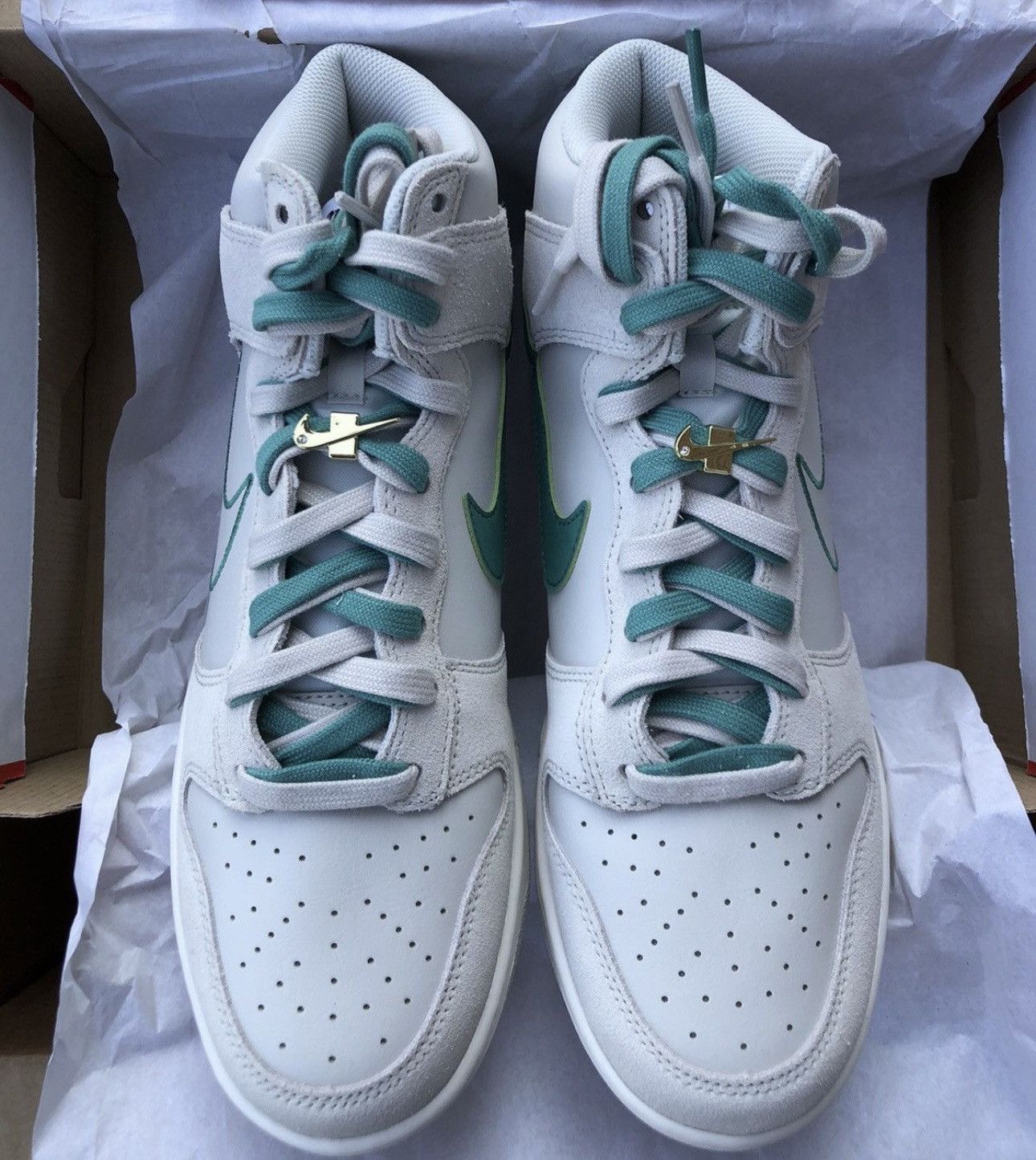 Nike Nike Dunk High SE "Sail" Size US 11 / EU 44 - 1 Thumbnail