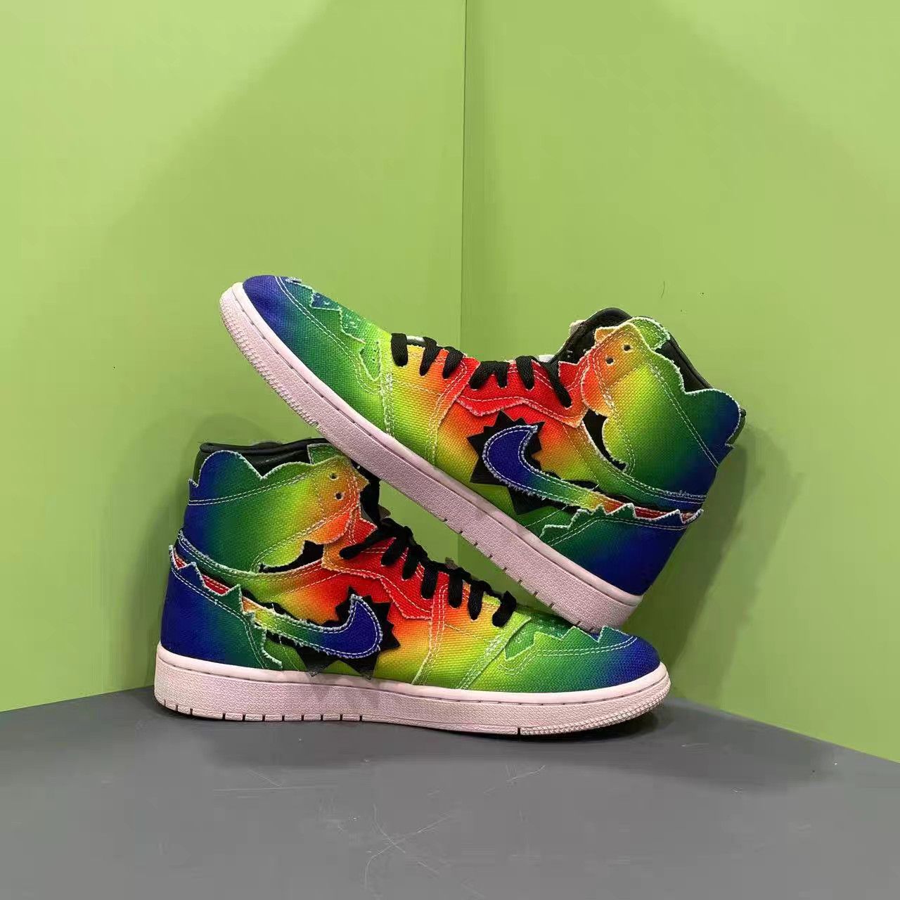 Jordan Brand J Balvin x Air Jordan 1 Rainbow Tie-Dye K15 Size US 10 / EU 43 - 5 Thumbnail
