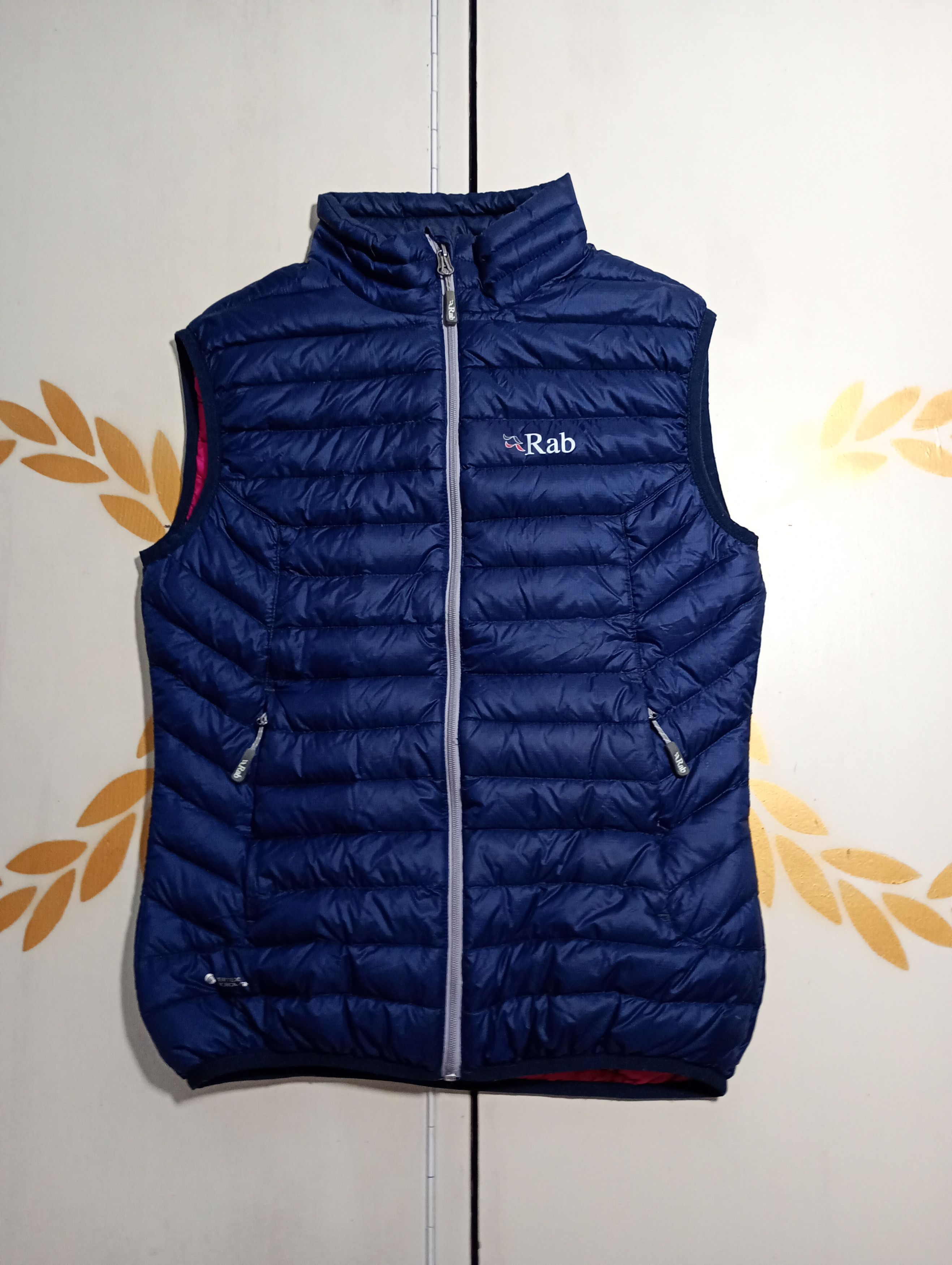 Rab Rab Wmn's Microlight Vest Size S / US 4 / IT 40 - 1 Thumbnail