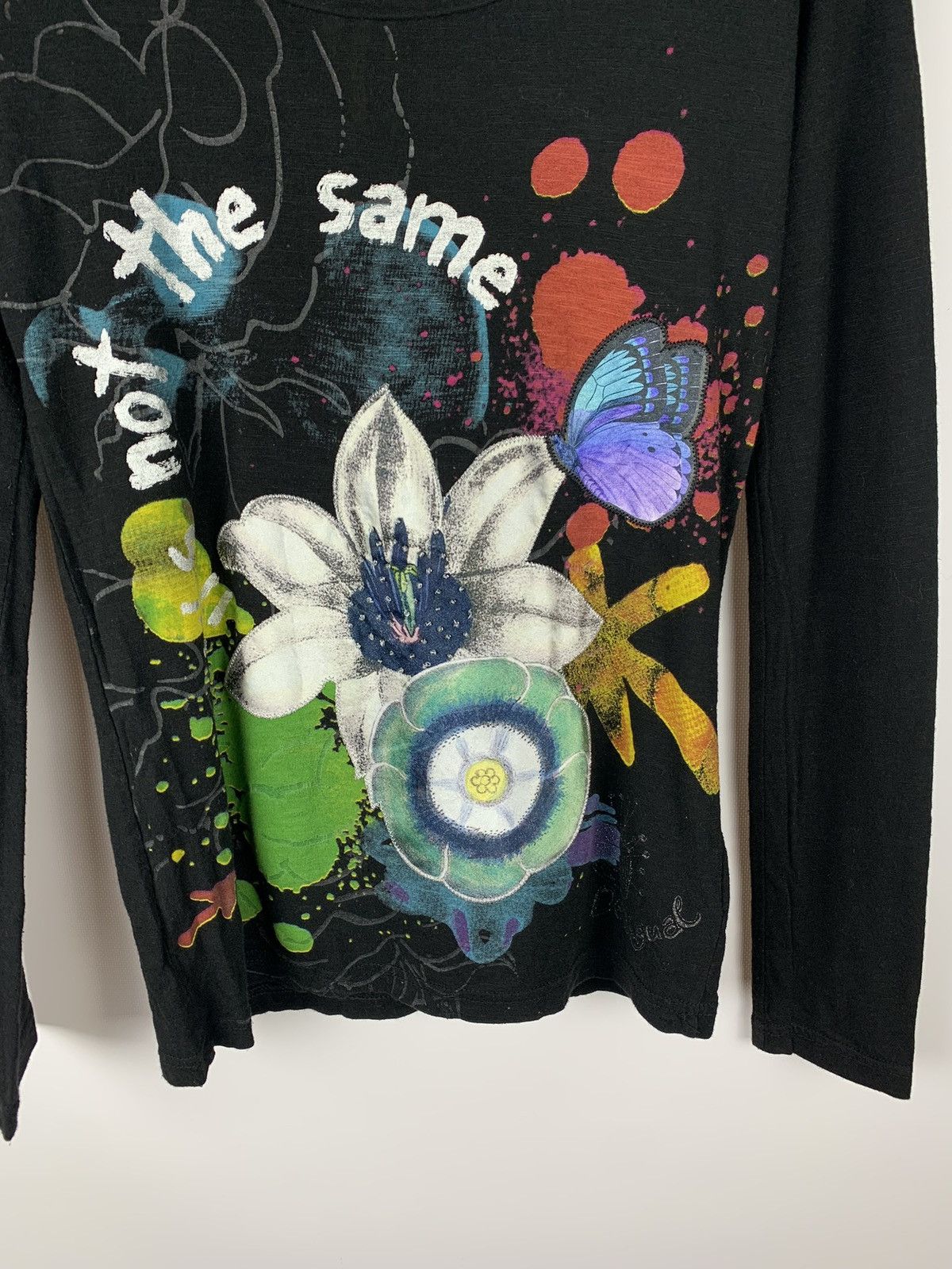 Desigual Vintage Desigual Y2K Floral Long Sleeve T-Shirt Black Top Size XS / US 0-2 / IT 36-38 - 3 Thumbnail