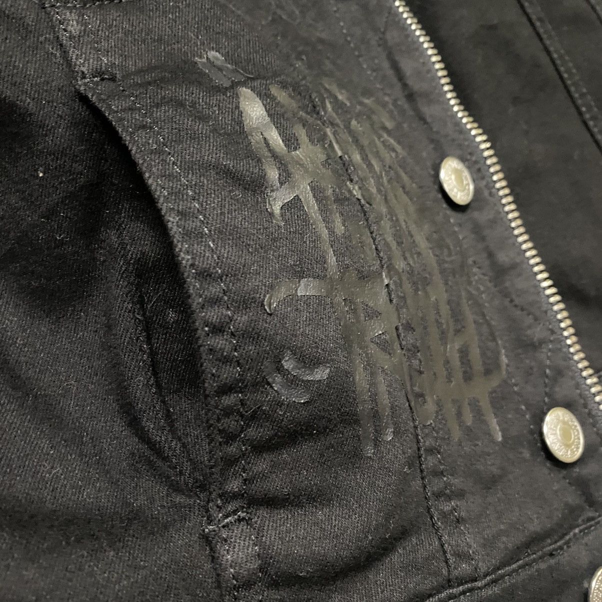 Zadig & Voltaire Zadig & Voltaire denim jacket with graffiti style graphics Size XS / US 0-2 / IT 36-38 - 22 Thumbnail