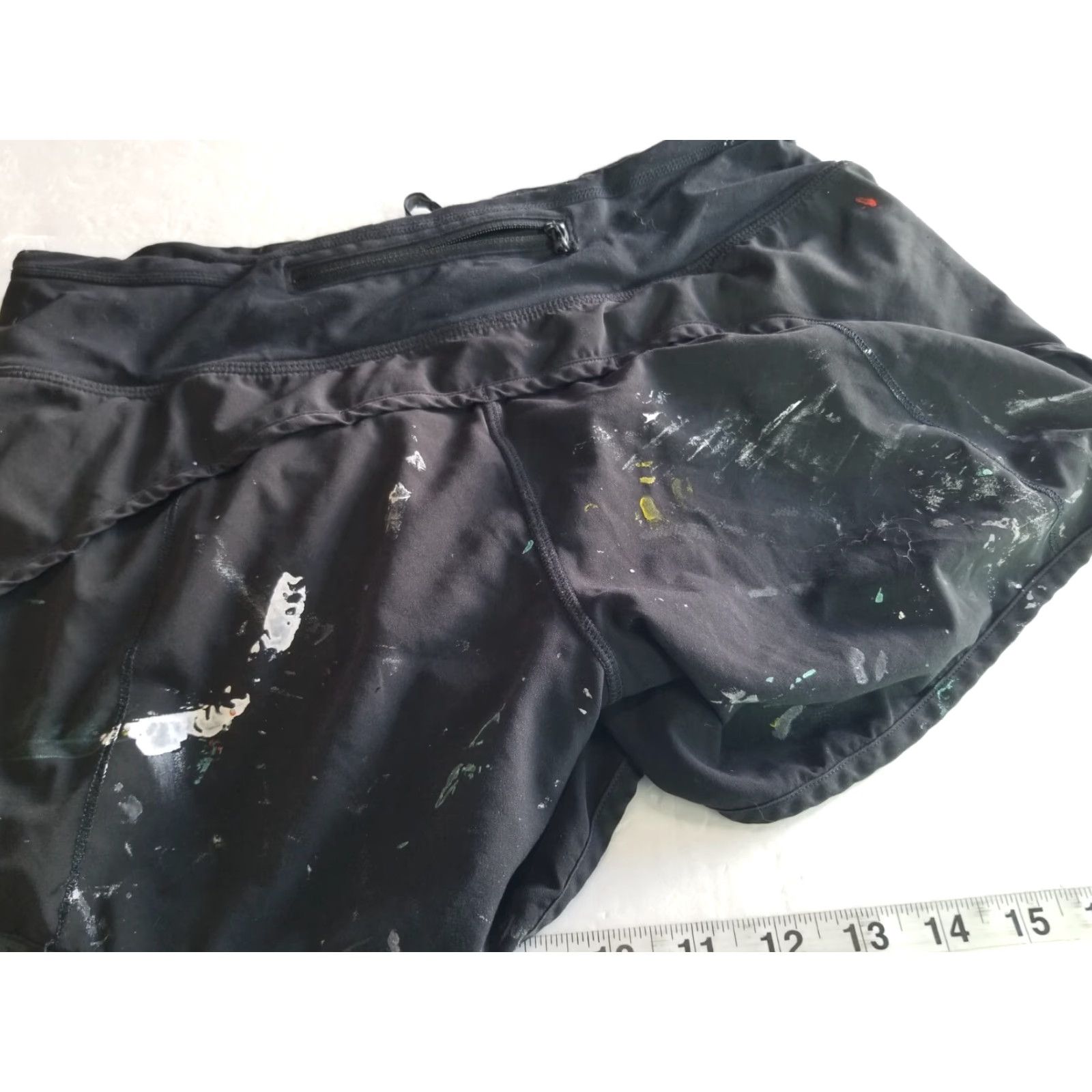 Lululemon Lululemon Women's Running Shorts Lined Black Size 4 Athletic Pockets Elastic Waist Graphic/Paint Stains - See Paint Stains Size 27" / US 4 / IT 40 - 4 Thumbnail