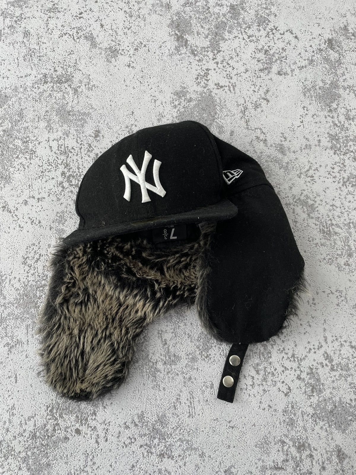 New York Yankees New Era 59Fifty Fur Dog Flap Cap Hat
