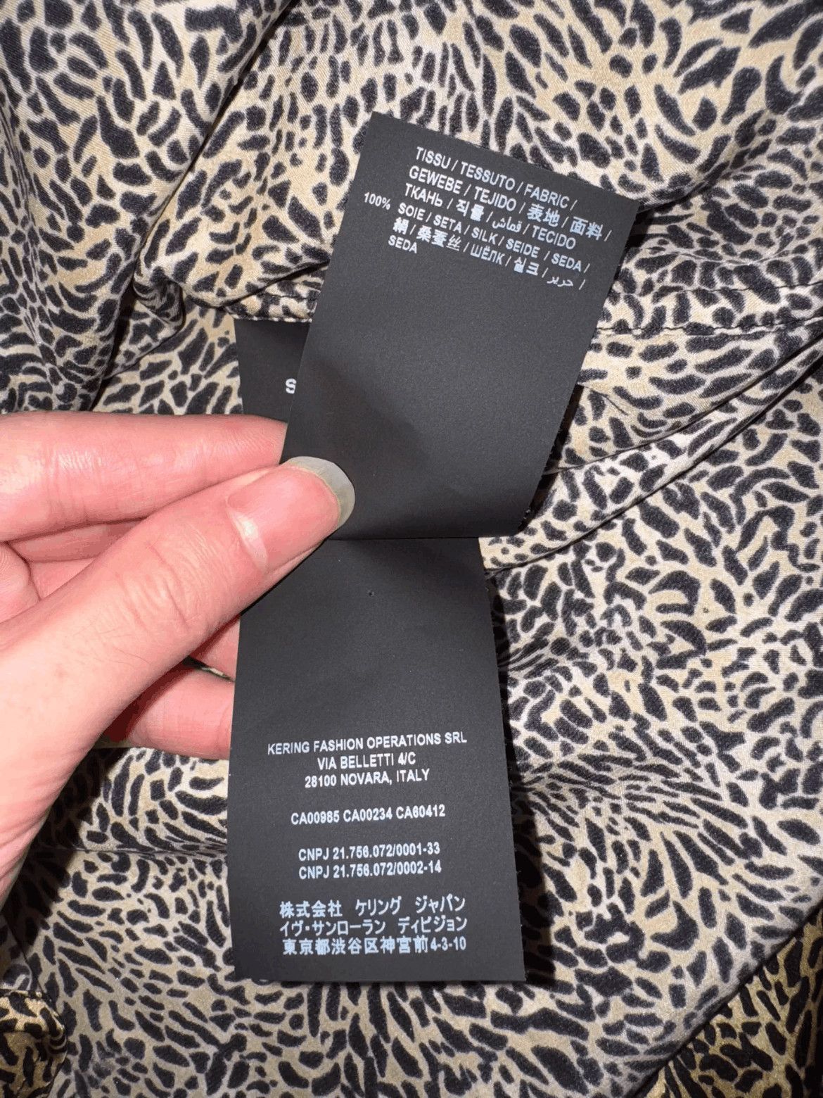 Saint Laurent Paris Sz 37 Saint Laurent Paris 20AW Runway Leopard Silk Shirt-25 Size US S / EU 44-46 / 1 - 7 Thumbnail