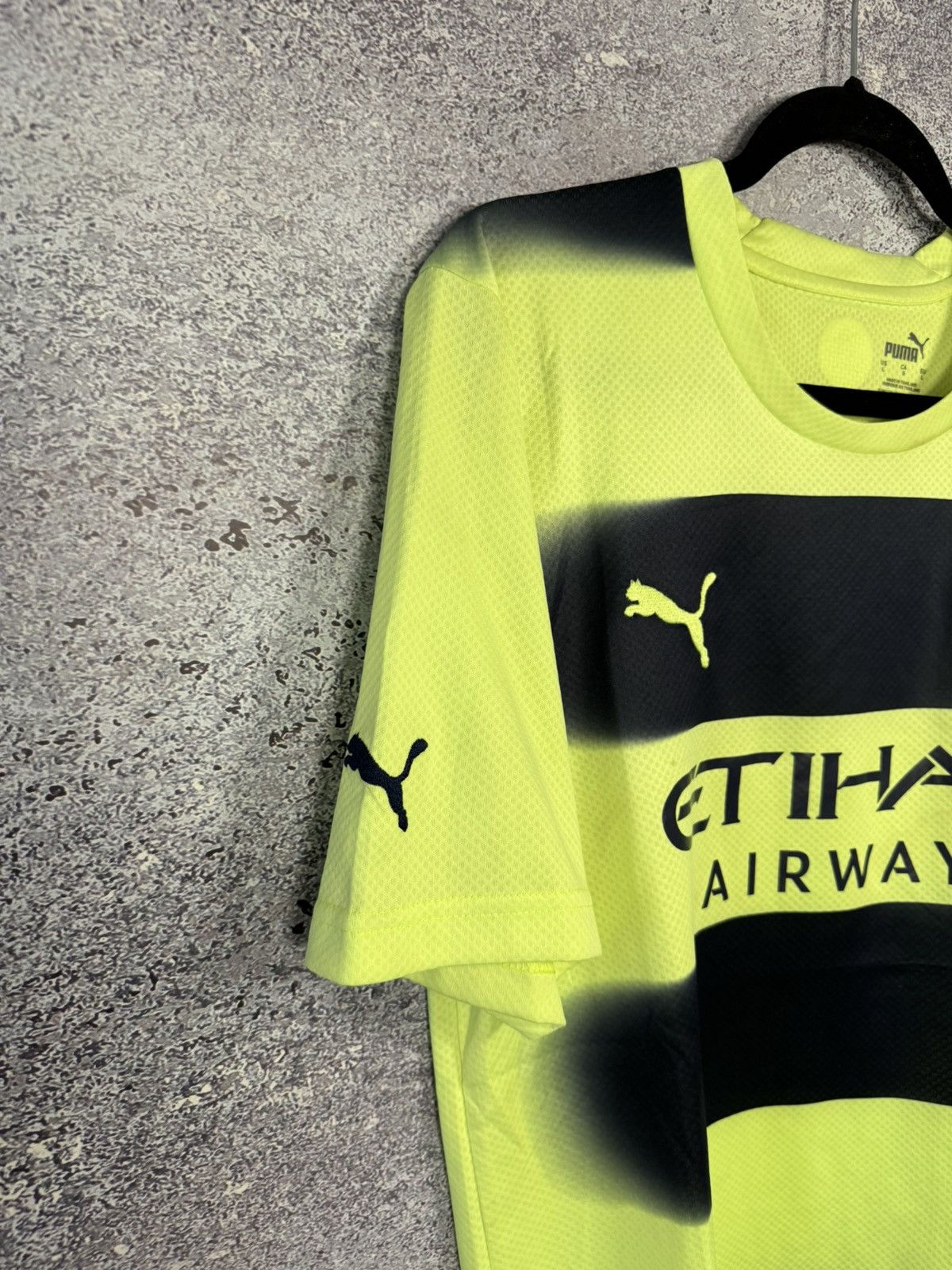 Puma × Vintage Vintage Manchester City 2022/23 Puma Jersey blokcore Size US L / EU 52-54 / 3 - 5 Thumbnail