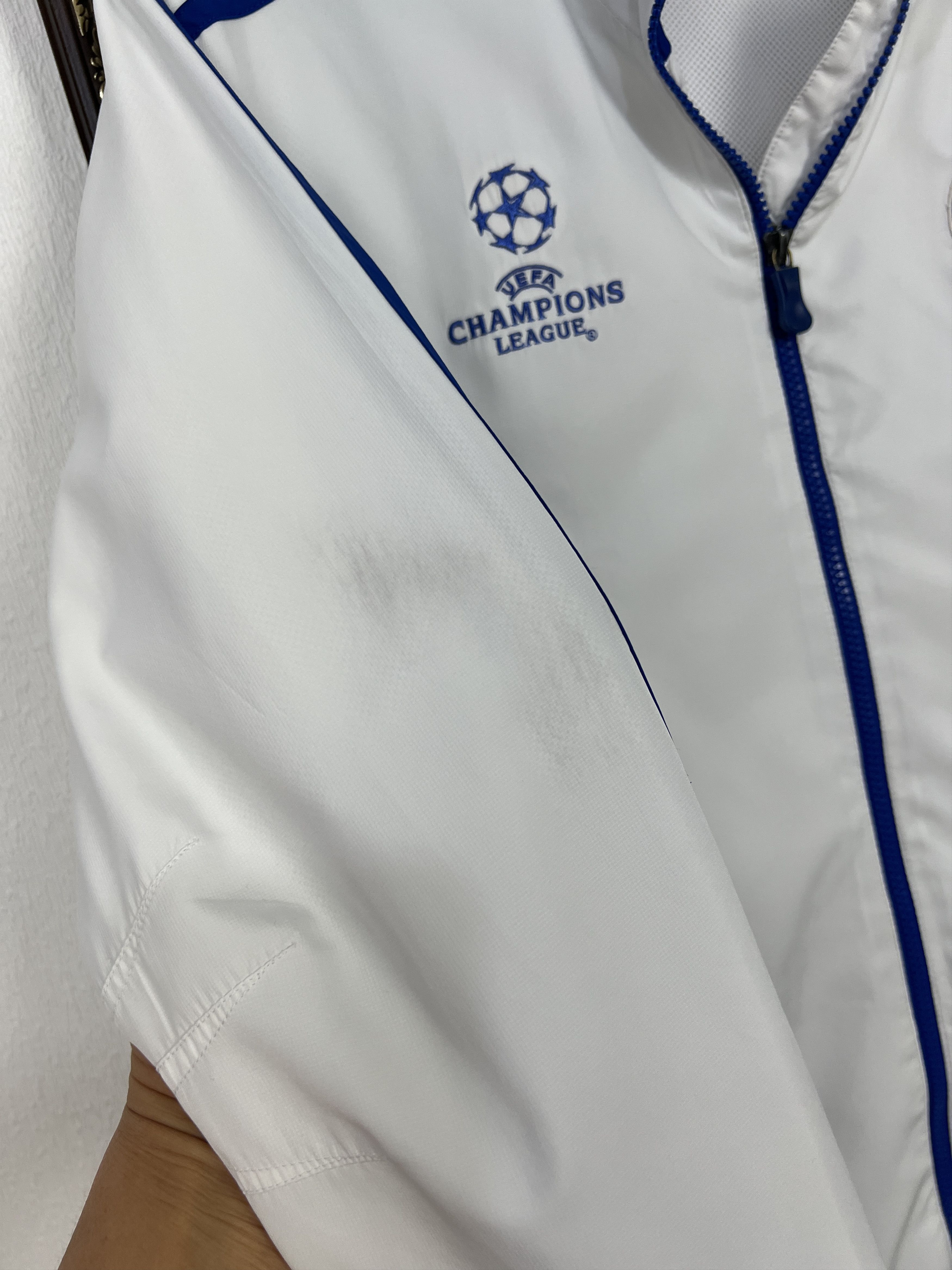 Adidas Vintage Adidas Real Madrid White Football Jacket Soccer Size US M / EU 48-50 / 2 - 8 Thumbnail