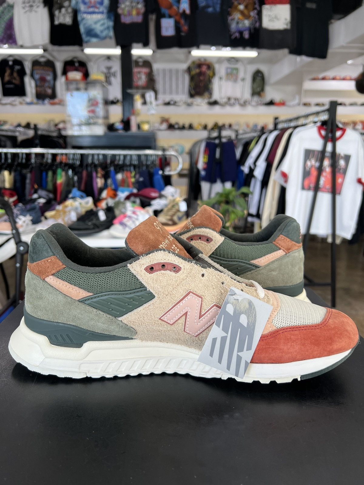 New Balance New Balance 998 Ronnie Fieg Frank Lloyd Wright 11.5 (2023) Size US 11.5 / EU 44-45 - 4 Thumbnail