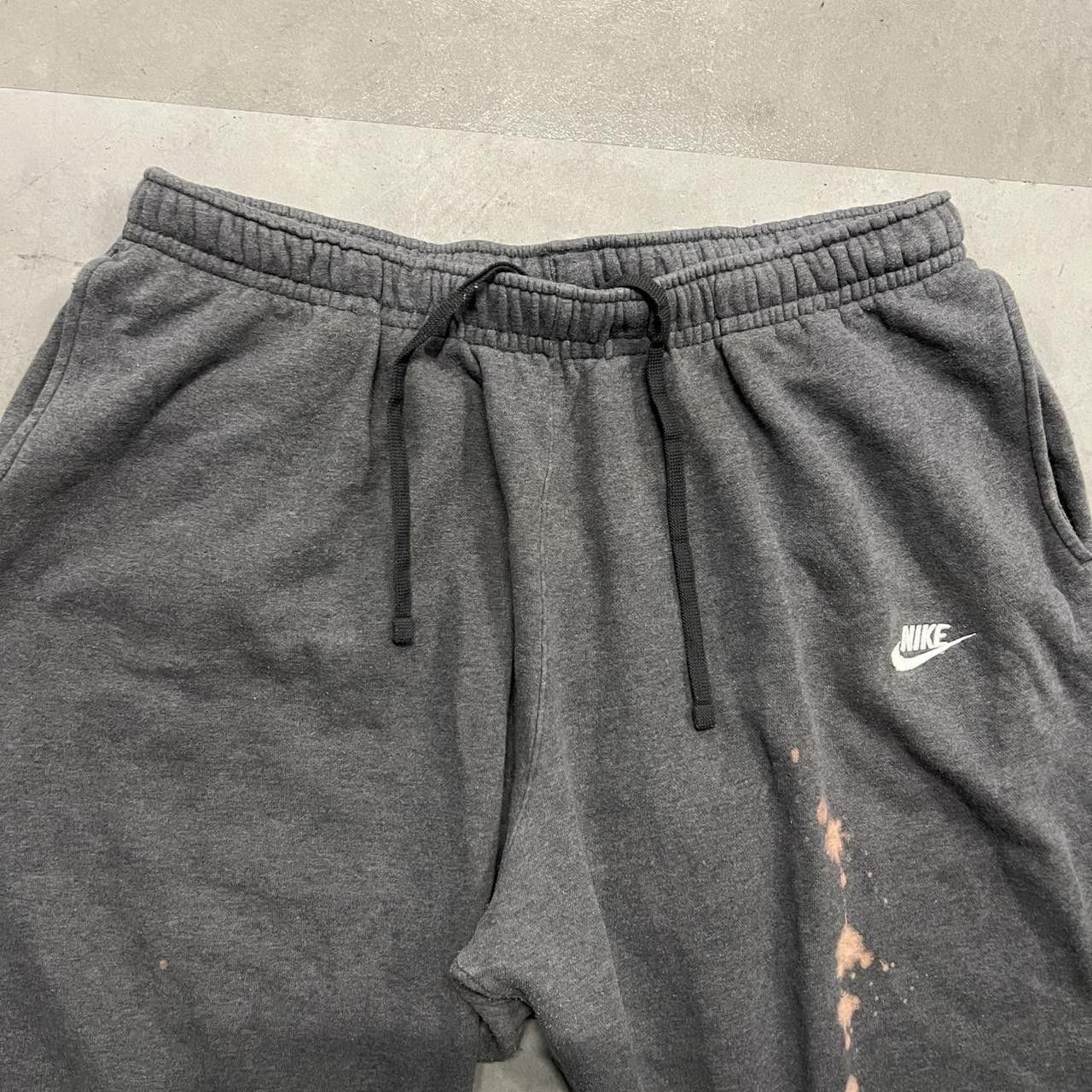 Nike Vintage Y2K/2000s Nike Grey Sweatpants with Bleach splatter and baggy fit! Size US 40 / EU 56 - 3 Thumbnail