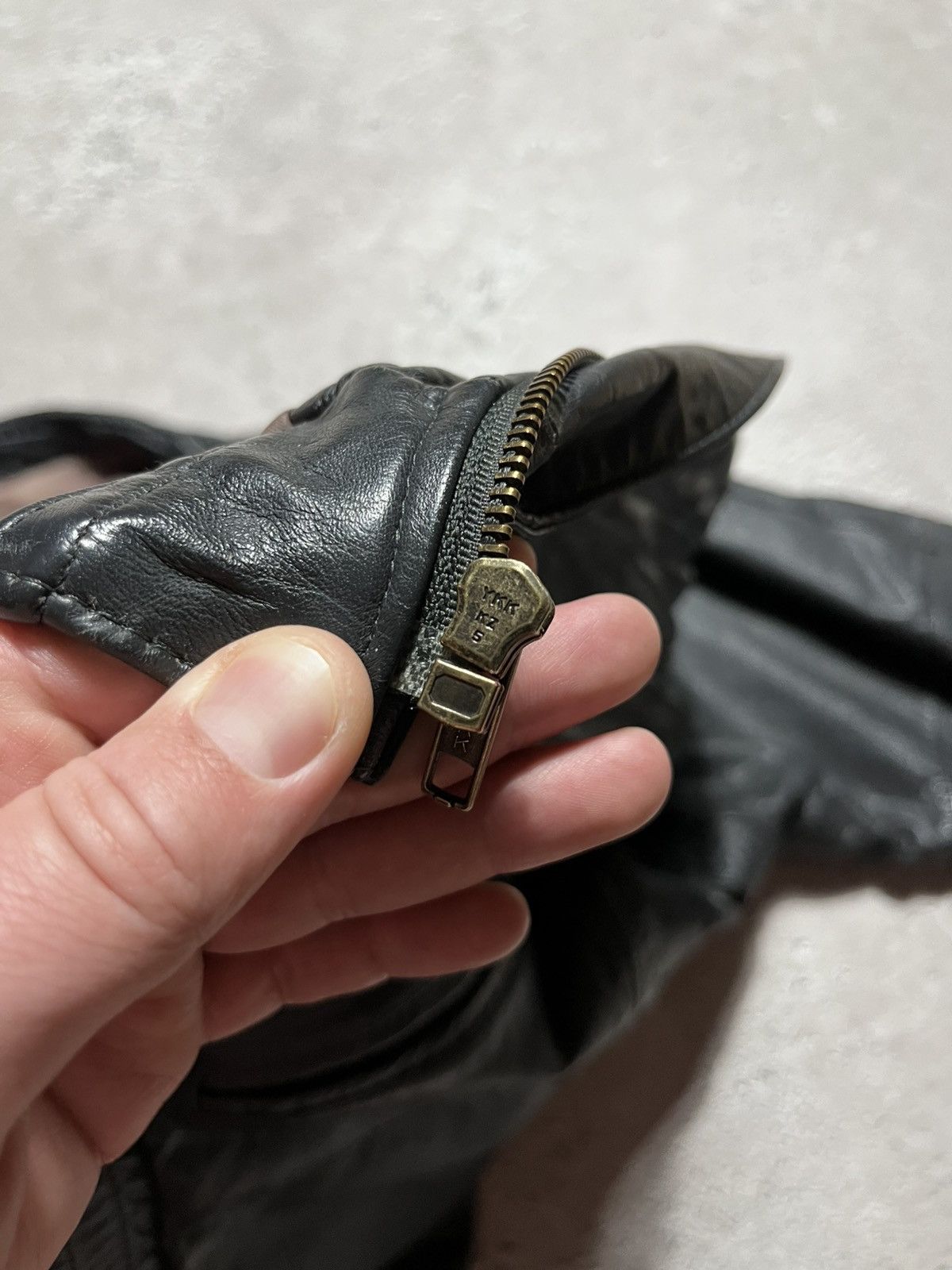 Genuine Leather × Vintage Vintage Black Leather Jacket Oversized 90s Biker Style Size US L / EU 52-54 / 3 - 11 Thumbnail