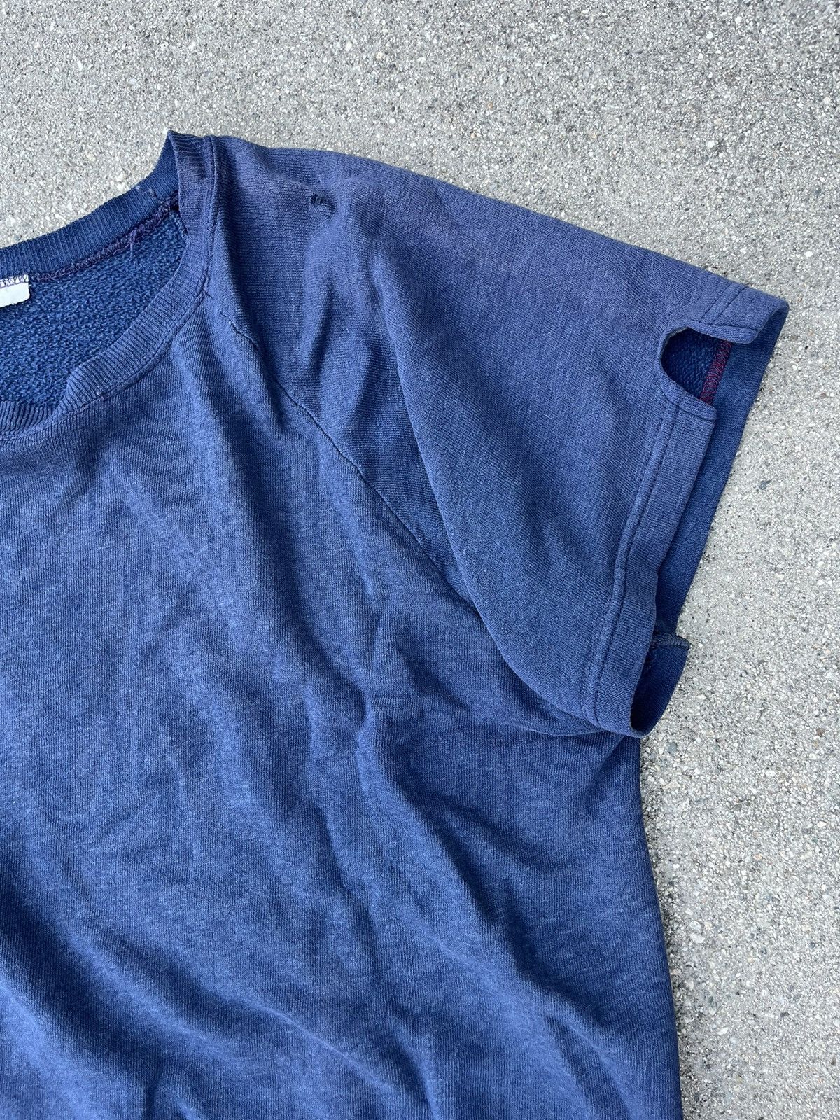Vintage Vintage Blank Crewneck Sweatshirt Sweater T-shirt Size US L / EU 52-54 / 3 - 3 Thumbnail