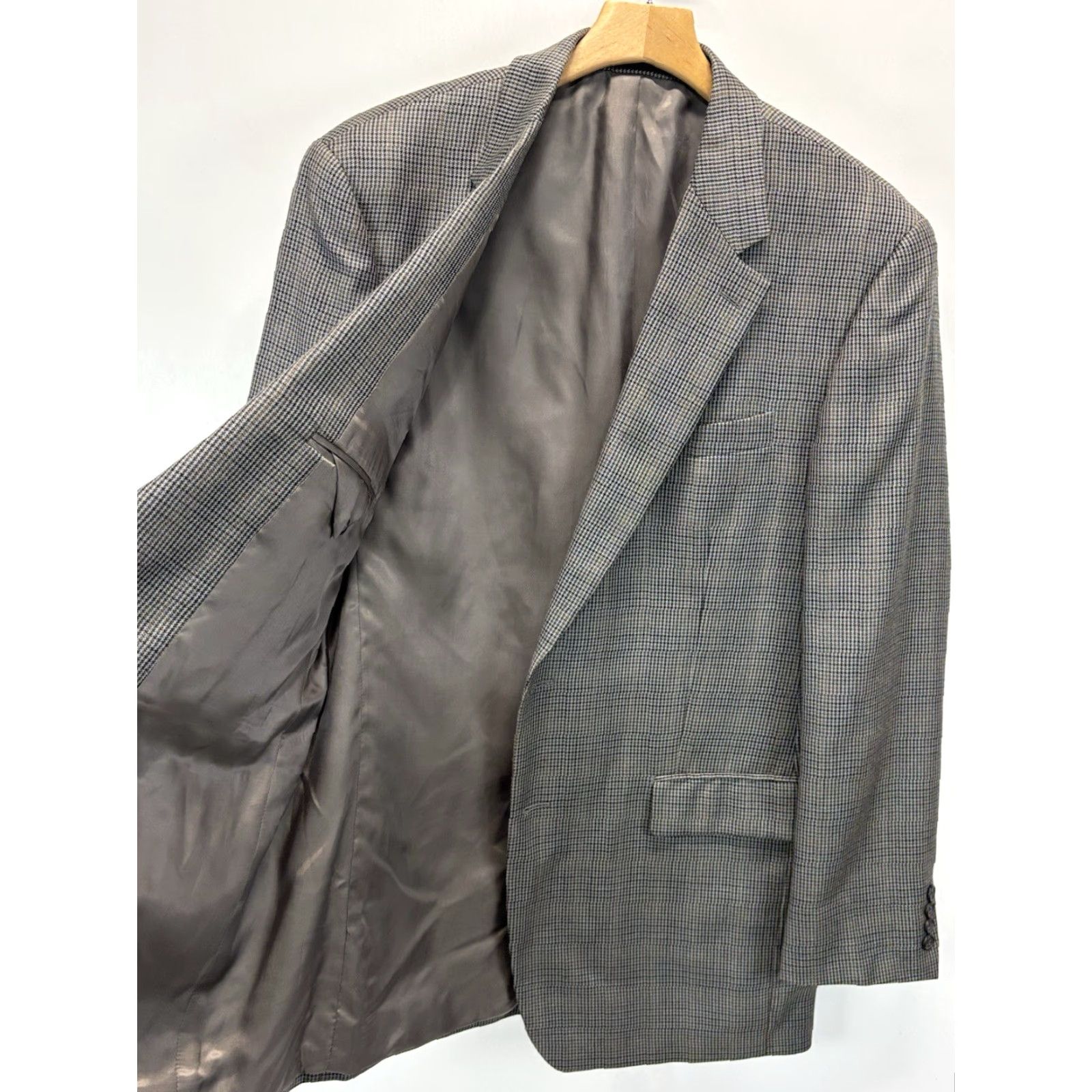 Chaps VINTAGE Chaps Sport Coat Blazer Check Silk Wool 42L Men’s Grey Mini Plaid Jacket Mens 42 Regular Two-Button Size 42R - 5 Thumbnail