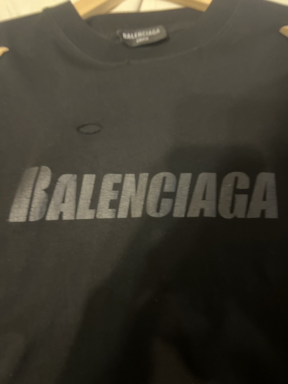 Balenciaga Balenciaga Destroyed T-shirt Size US S / EU 44-46 / 1 - 2 Thumbnail