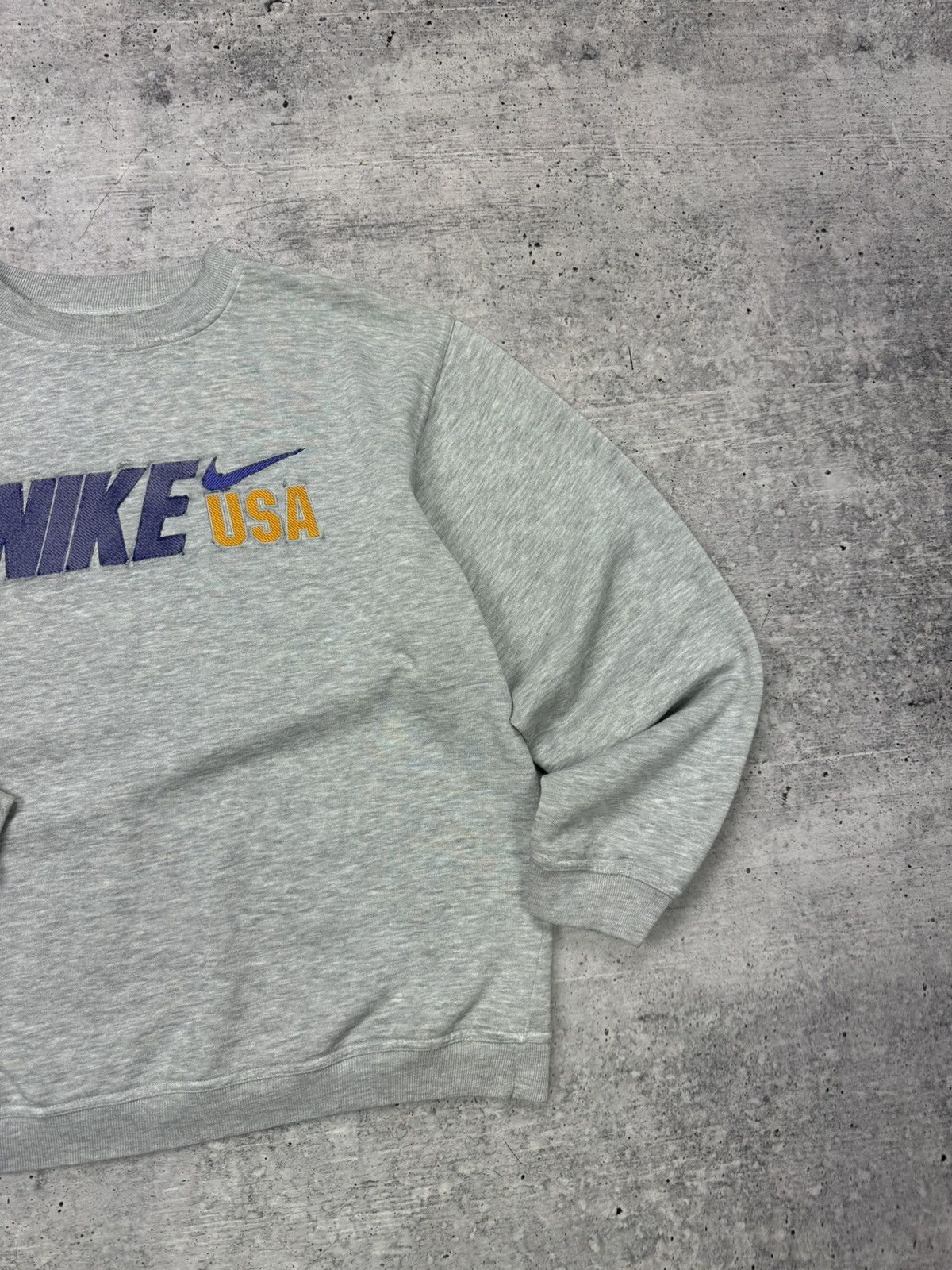 Nike Vintage Nike USA Swoosh Big Logo Distressed Sweatshirt 90's Size US M / EU 48-50 / 2 - 3 Thumbnail