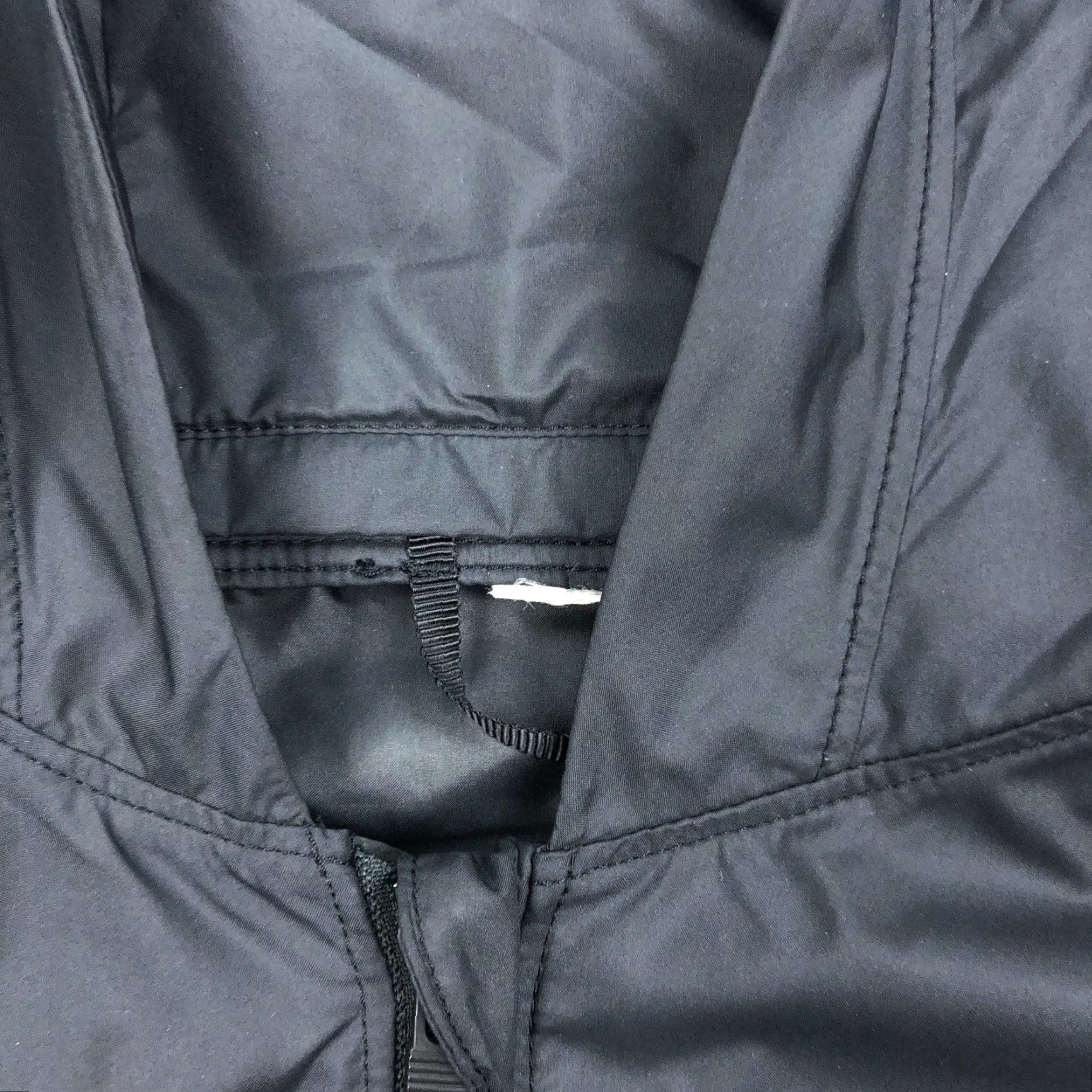 Lululemon Lululemon Jacket Womens 10 Black Lightweight Pullover Zip Activewear Running Yoga Athletic Spring Fall Winter Cropped Nylon Blended Fabric Size L / US 10 / IT 46 - 3 Thumbnail