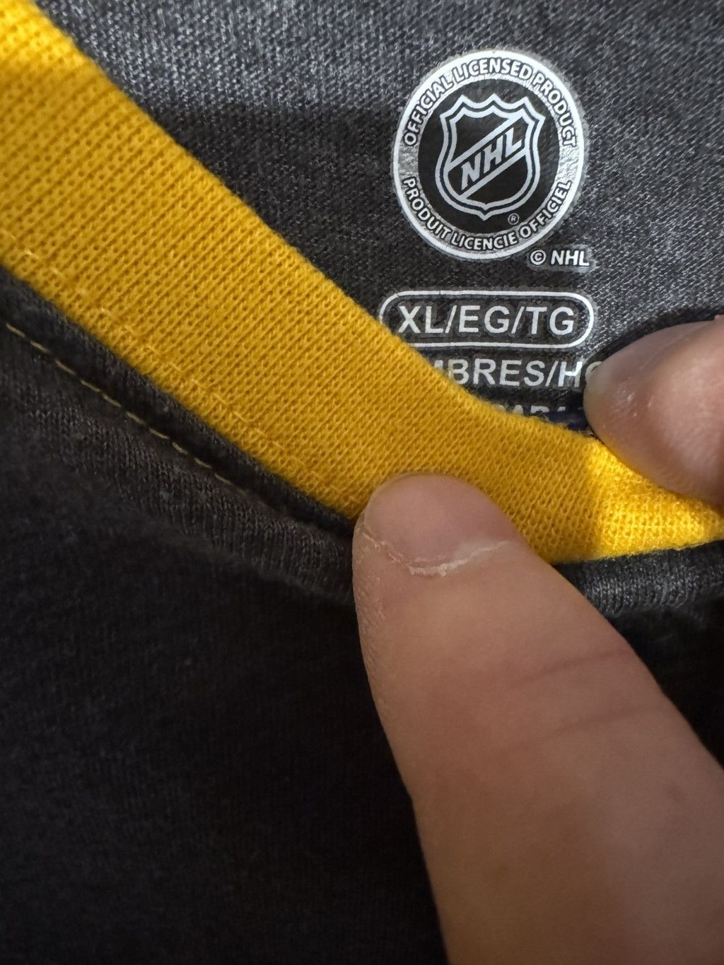 The Unbranded Brand Boston Bruins Long Sleeve Raglan Gray T-shirt Men's Sz XL Size US XL / EU 56 / 4 - 5 Thumbnail