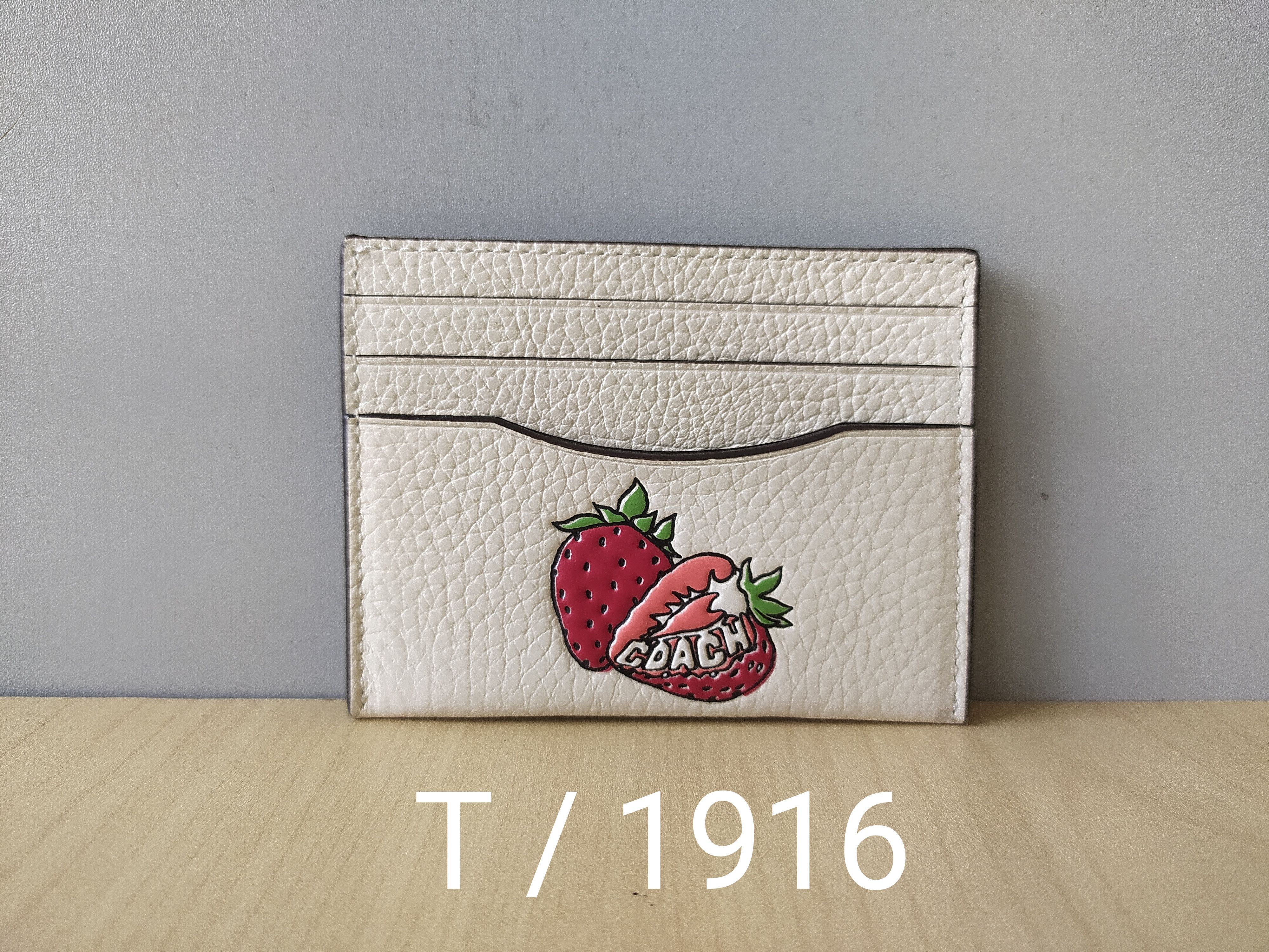 Coach Coach Pebbled Leather Card/ID Holder Free Shipping T/1916 Size ONE SIZE - 7 Thumbnail
