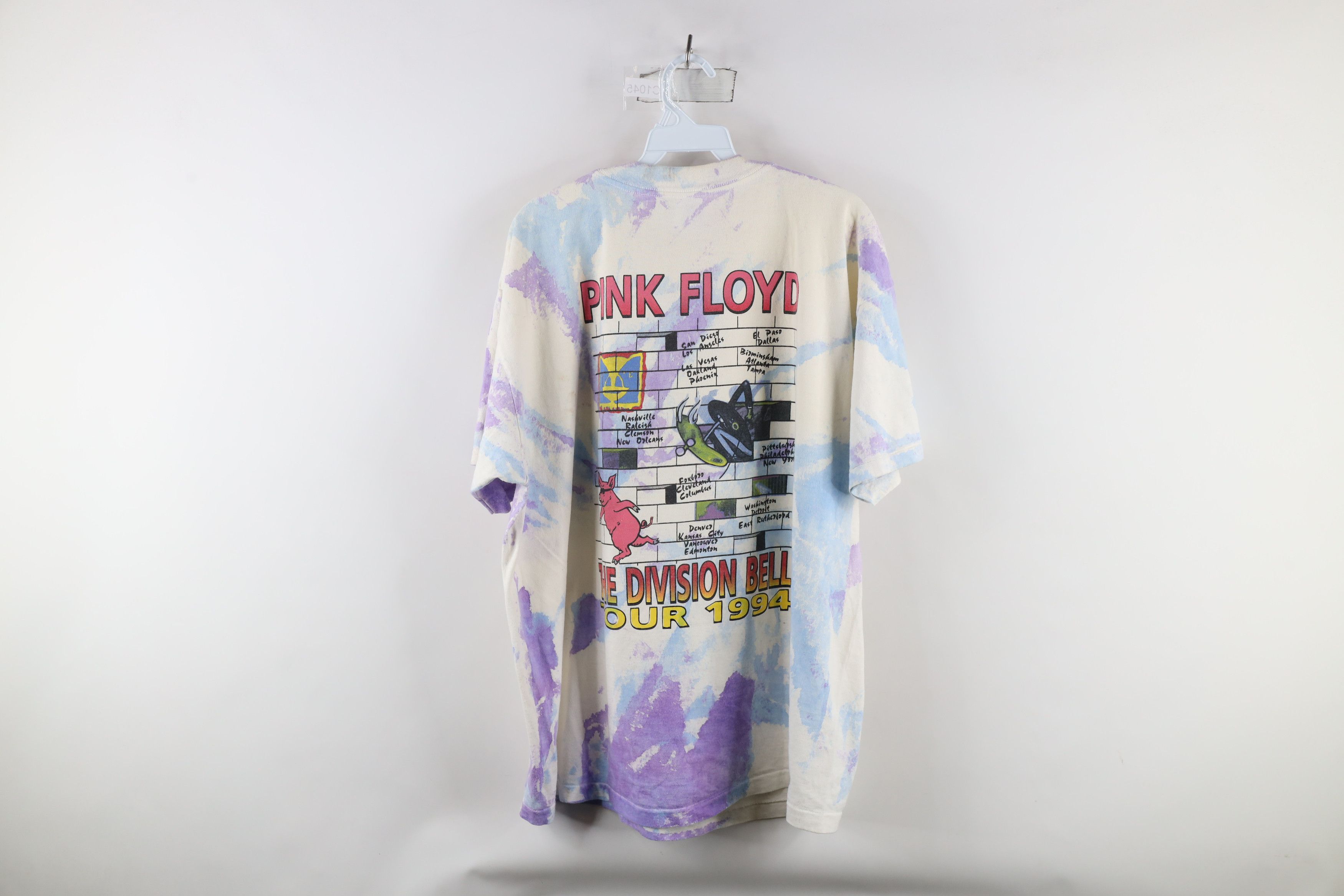 Vintage Vintage 90s Division Bell Tour Pink Floyd Band T-Shirt USA Size US XL / EU 56 / 4 - 12 Thumbnail
