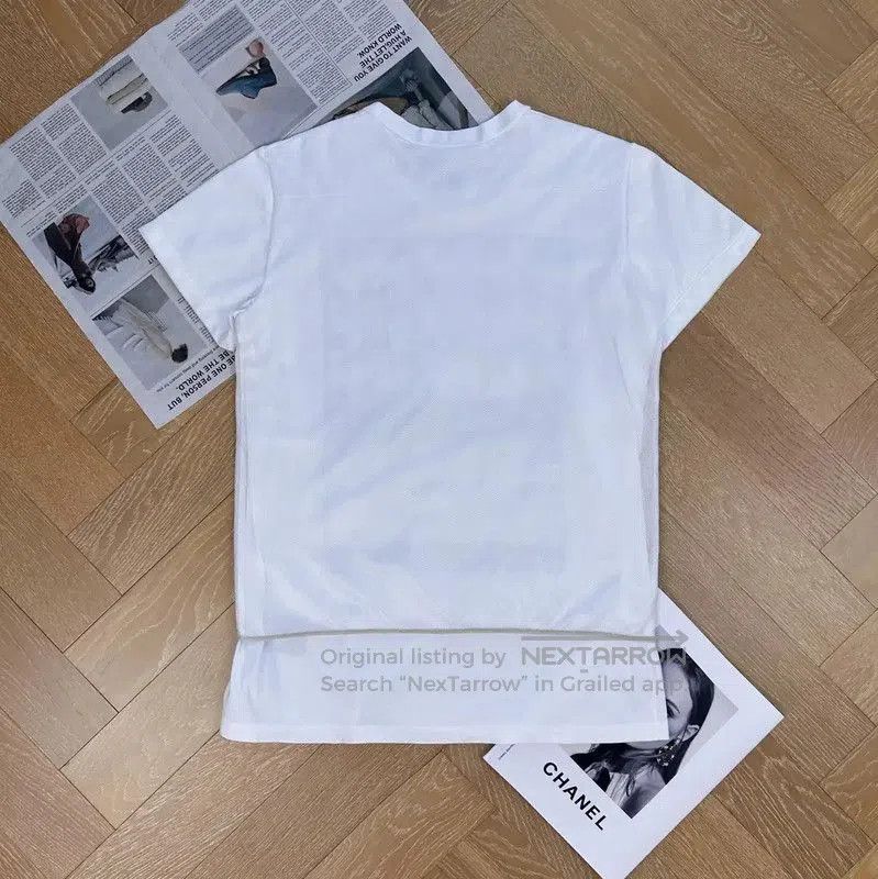 Dior Dior White Men's T-Shirt with Graphic Design . Size US XS / EU 42 / 0 - 2 Thumbnail