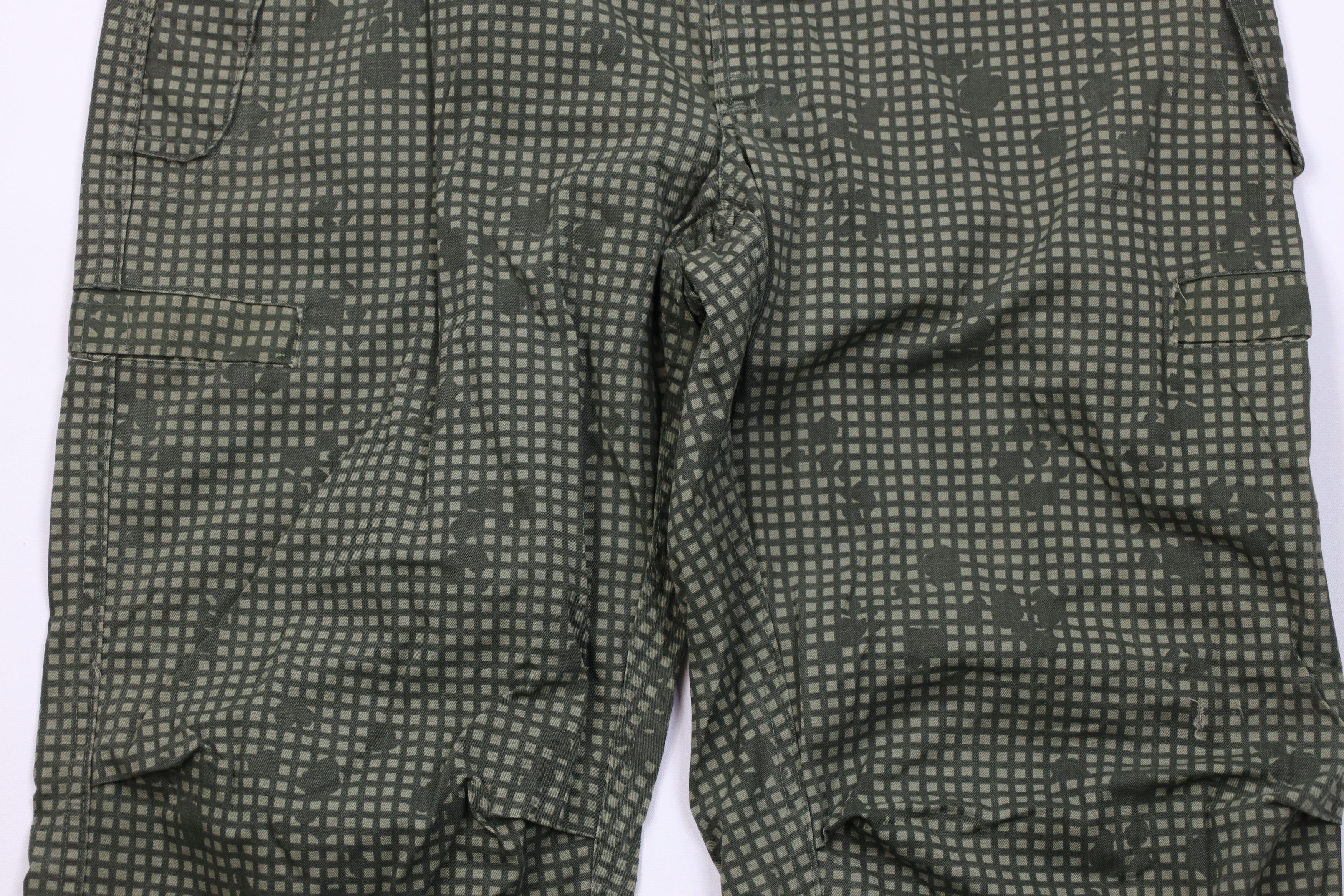Vintage Vintage 80s USGI Style Wide Leg Skateboard Cargo Pants USA Size US 34 / EU 50 - 3 Thumbnail