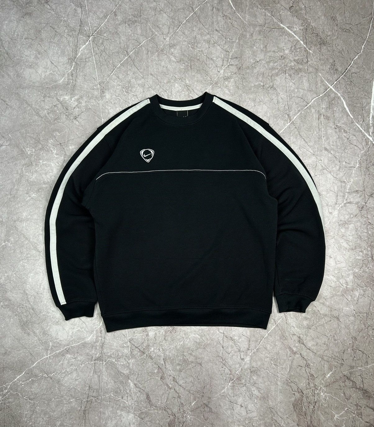 Nike × Vintage Vintage Nike Sweatshirt Y2K Size US L / EU 52-54 / 3 - 1 Thumbnail