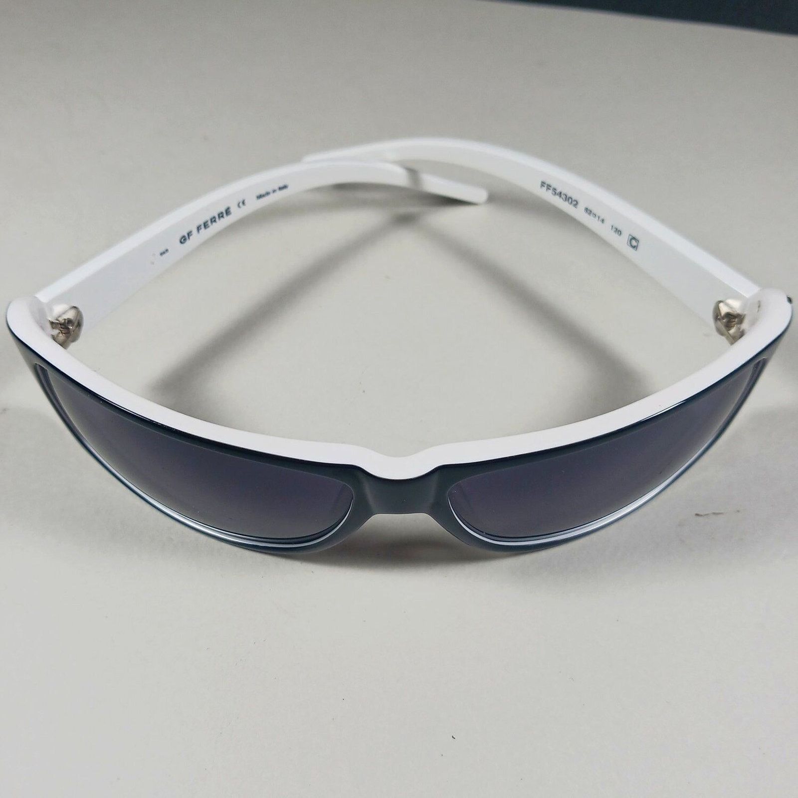 Designer × GF Ferre GF Ferre FF54302 White/Black Subtle Designer Wrap Sunglasses Size ONE SIZE - 6 Thumbnail