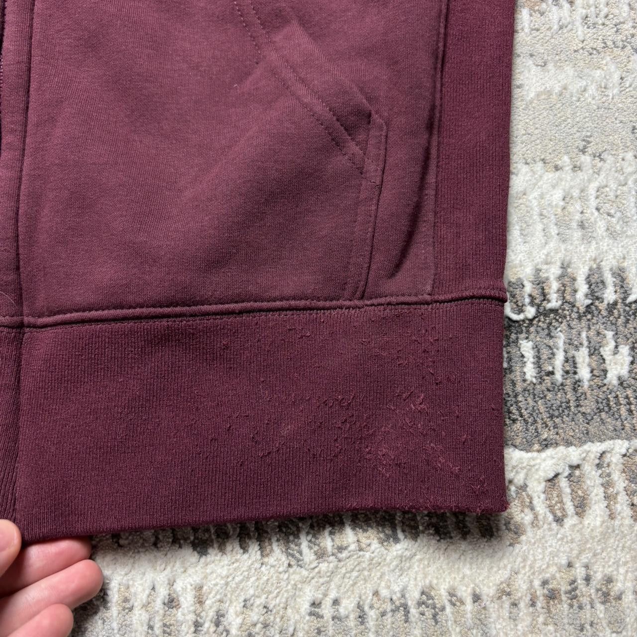 Japanese Brand 00s Embroidered Hoodie Burgundy M Size US M / EU 48-50 / 2 - 5 Thumbnail