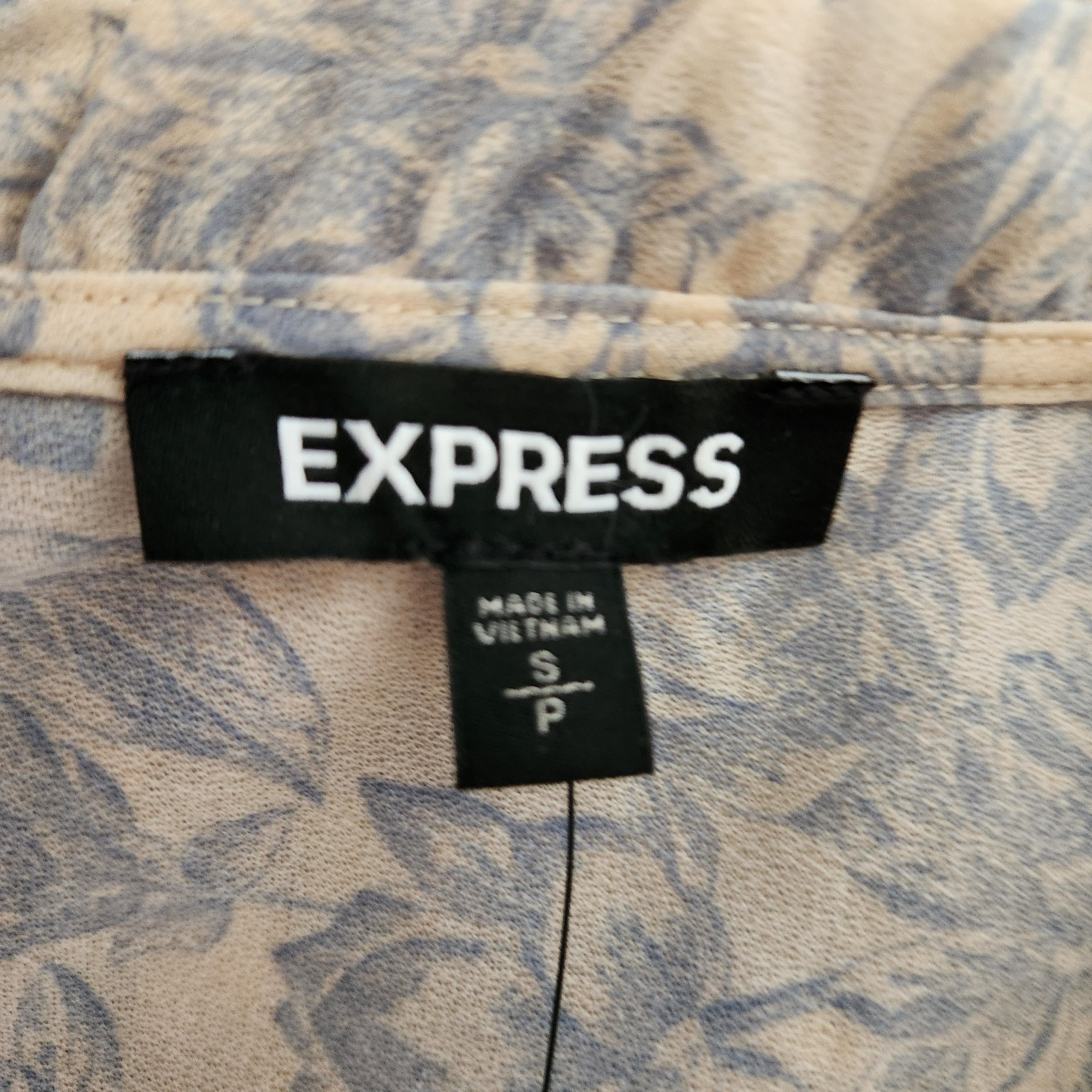 Express Express wom floral Victorian ruffle long sleeve NWT blouse Size S / US 4 / IT 40 - 4 Thumbnail