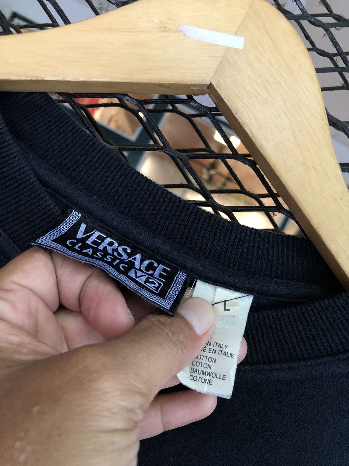 Versace × Vintage VERSACE CLASSIC V2 BIG LOGO SWEATSHIRT Size US L / EU 52-54 / 3 - 4 Thumbnail
