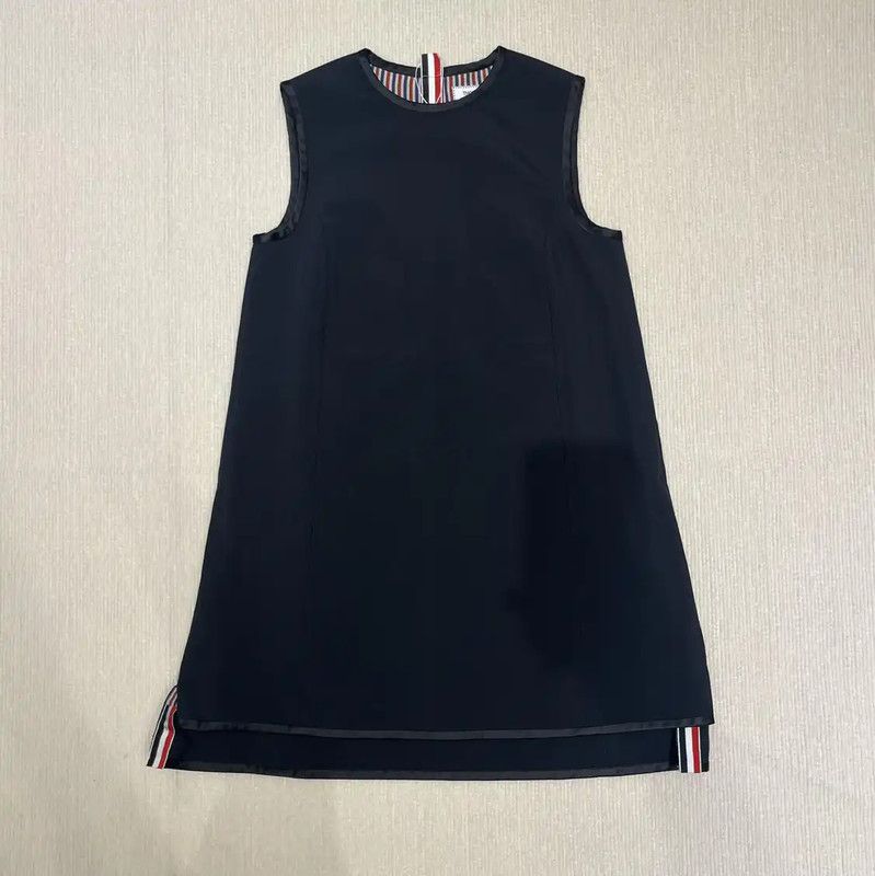 Thom Browne Thom Browne Black Wool A-Line Dress for Summer 0089 Size S / US 4 / IT 40 - 1 Thumbnail