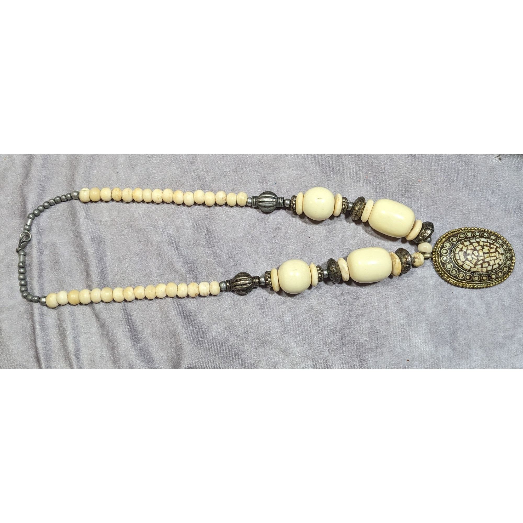 Other Vintage Bohemian Varved Cow Bone And Metal Necklace Size ONE SIZE - 9 Thumbnail