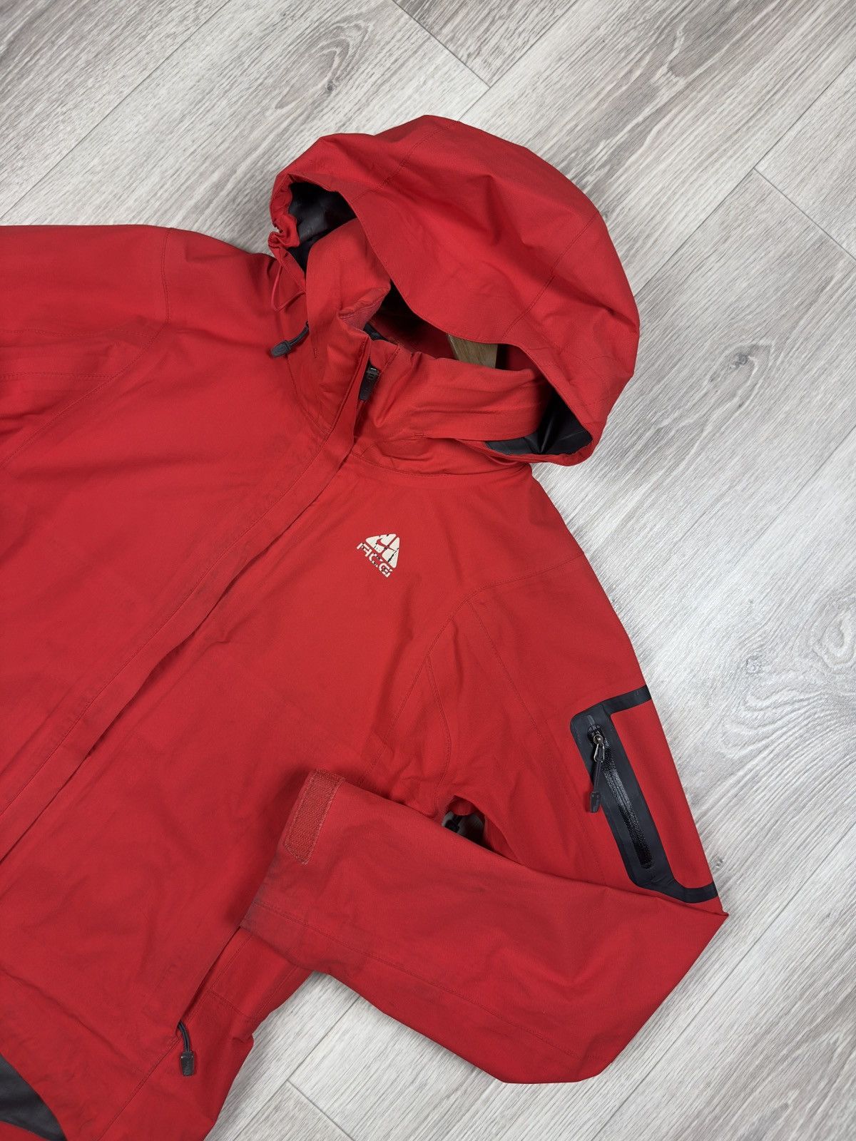 Nike ACG Vintage Nike ACG Gore-Tex Jacket Size S Size S / US 4 / IT 40 - 2 Thumbnail