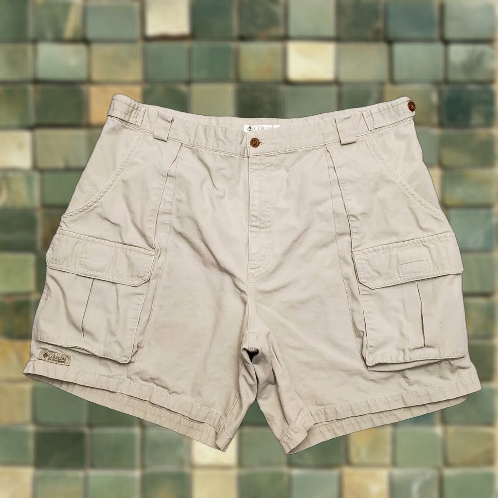 Vintage Columbia Shorts Mens 40 Beige Flat Front Cargo Khaki Outdoors Hiking Casual Size US 40 / EU 56 - 1 Thumbnail