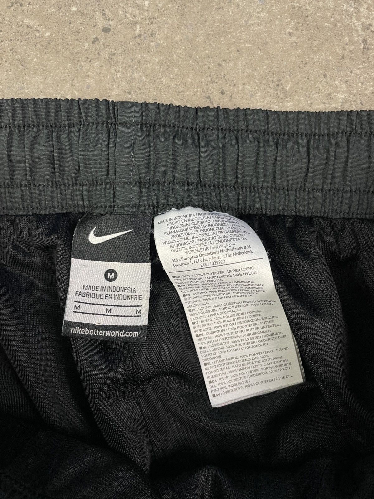 Nike × Vintage Vintage Y2K Nike Parachute Nylon Track Spell Out Pants Size US 34 / EU 50 - 3 Thumbnail