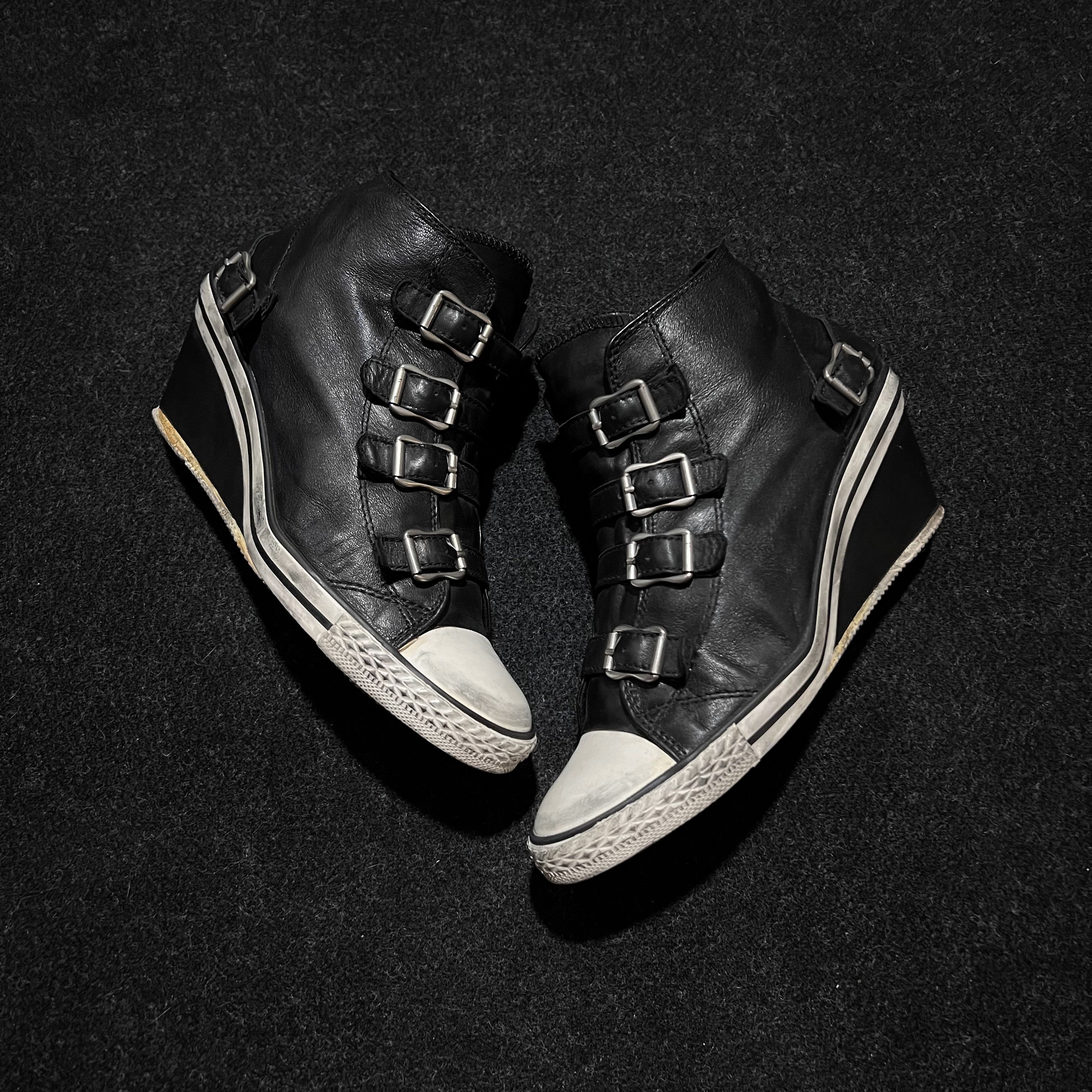 ASH Limited Genial Leather Wedge Marant Bekett Style Black