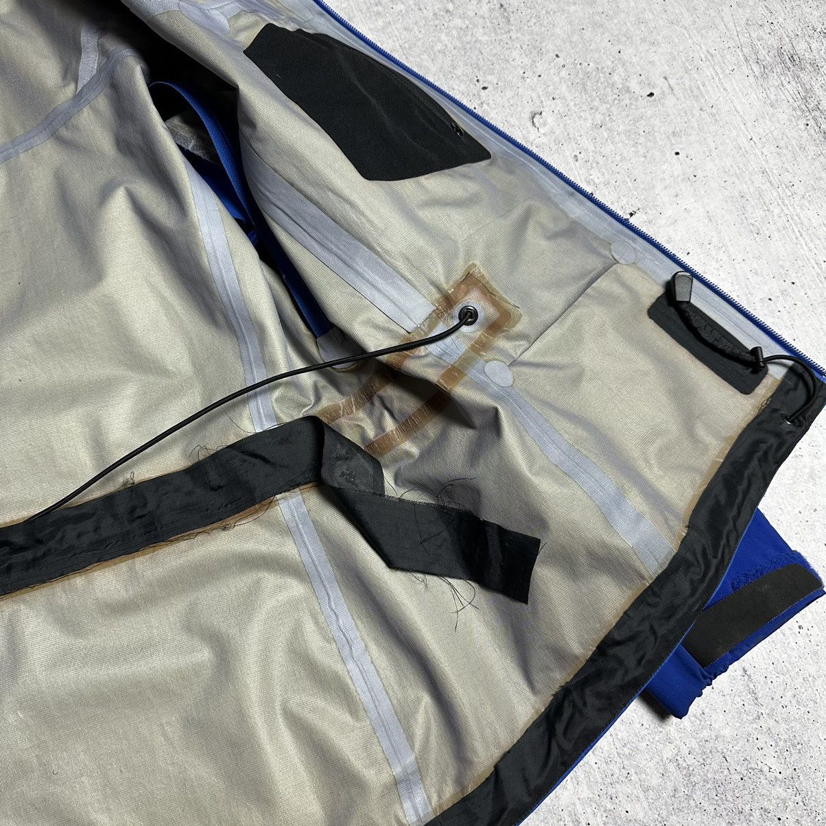 Arc'teryx Arcteryx Alpha SV Gore Tex XCR Vintage Jacket Size M / US 6-8 / IT 42-44 - 9 Thumbnail