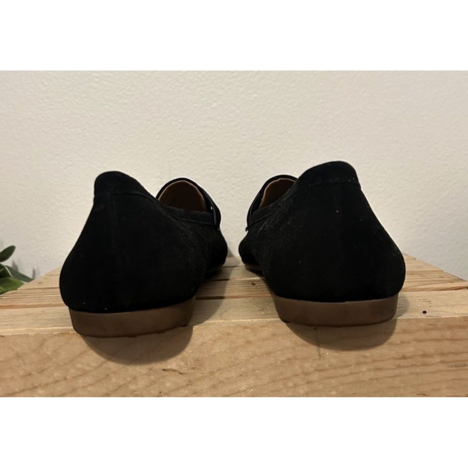 Vintage VINTAGE Women kate spade new york Ballet Flats Black Suede Leather Silver Spade Logo 8.5 Shoes Ballet Flats Women Mens? Size US 9 / IT 39 - 7 Thumbnail