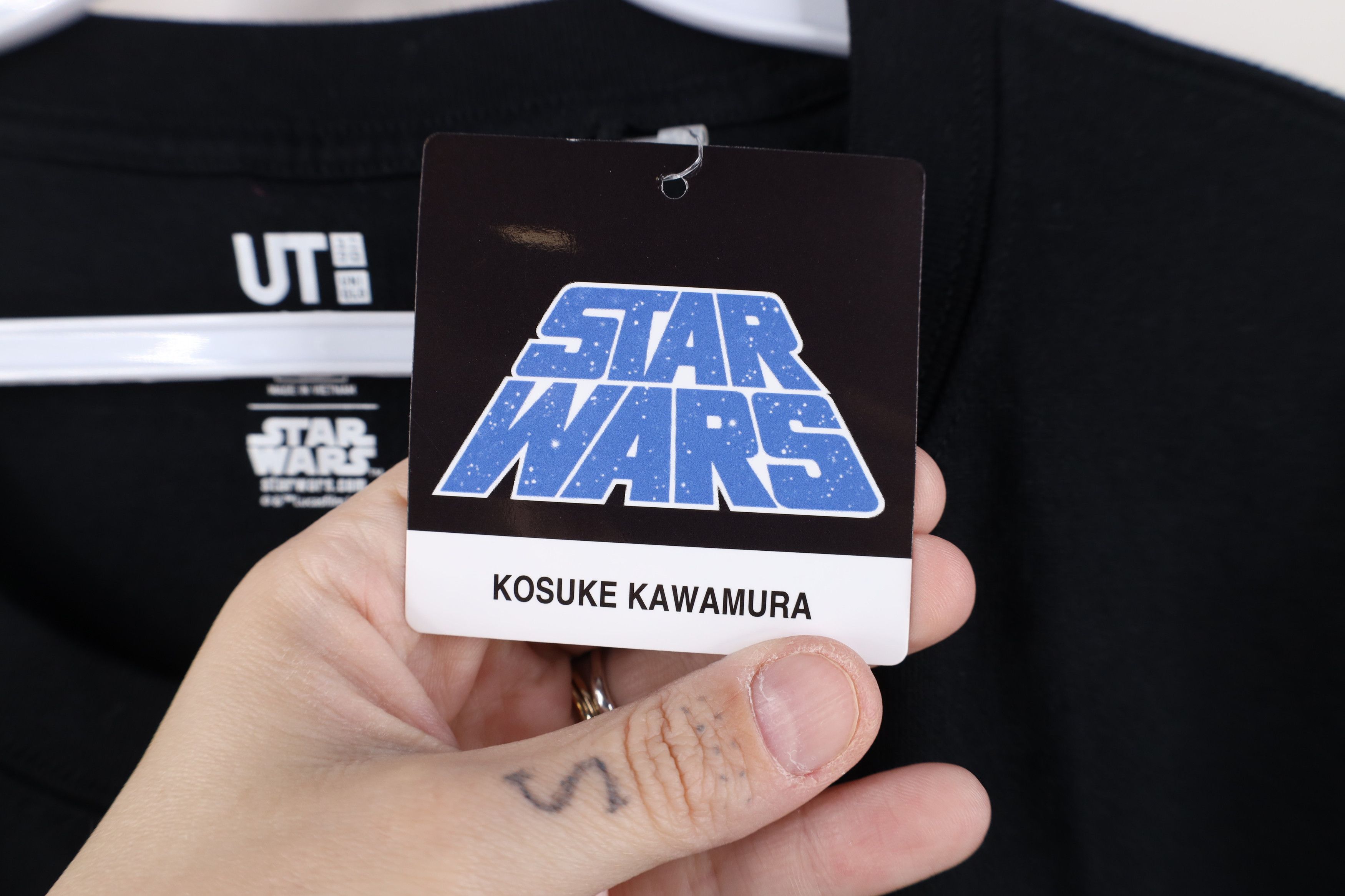 Uniqlo New Uniqlo x Star Wars The Empire Strikes Back T-Shirt Size US XL / EU 56 / 4 - 10 Thumbnail