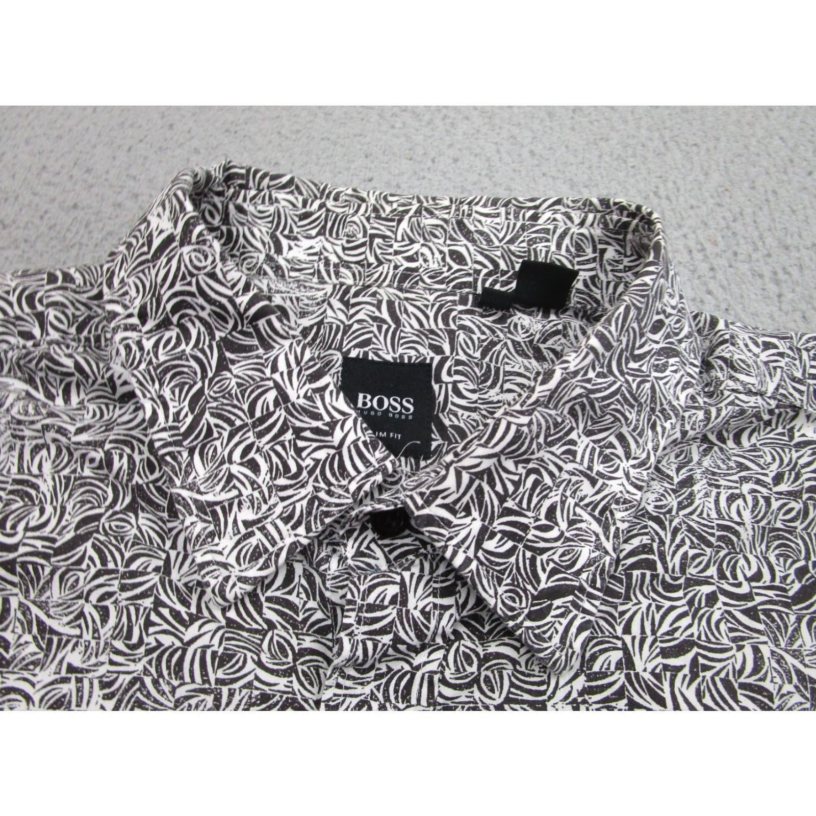 Hugo Boss BOSS Hugo Boss Shirt Mens XL Black Graphic Slim Fit Button Front Made Italy Size US XL / EU 56 / 4 - 5 Thumbnail
