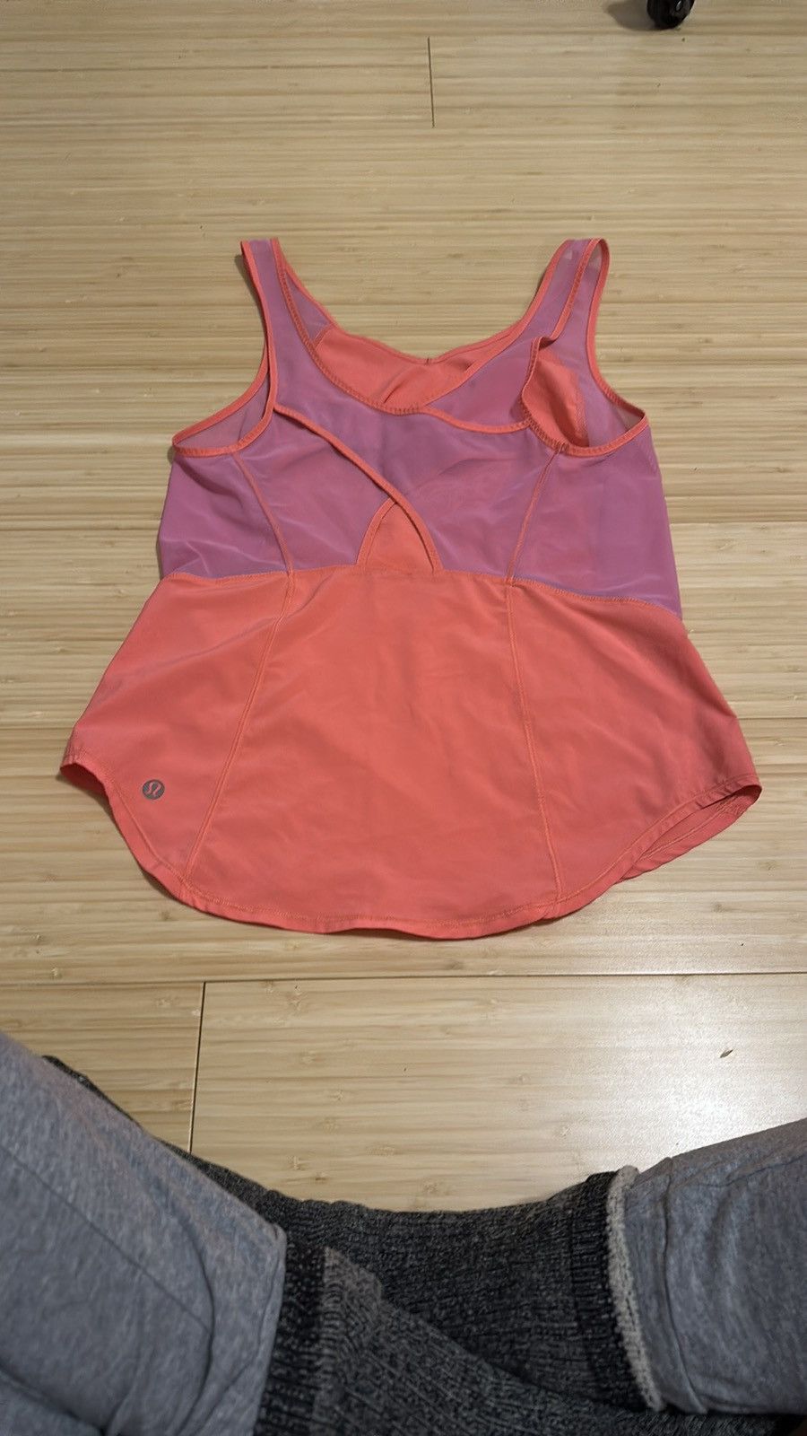 Lululemon Run With The Sun Tank in Flash Light size 2 Size XS / US 0-2 / IT 36-38 - 5 Thumbnail