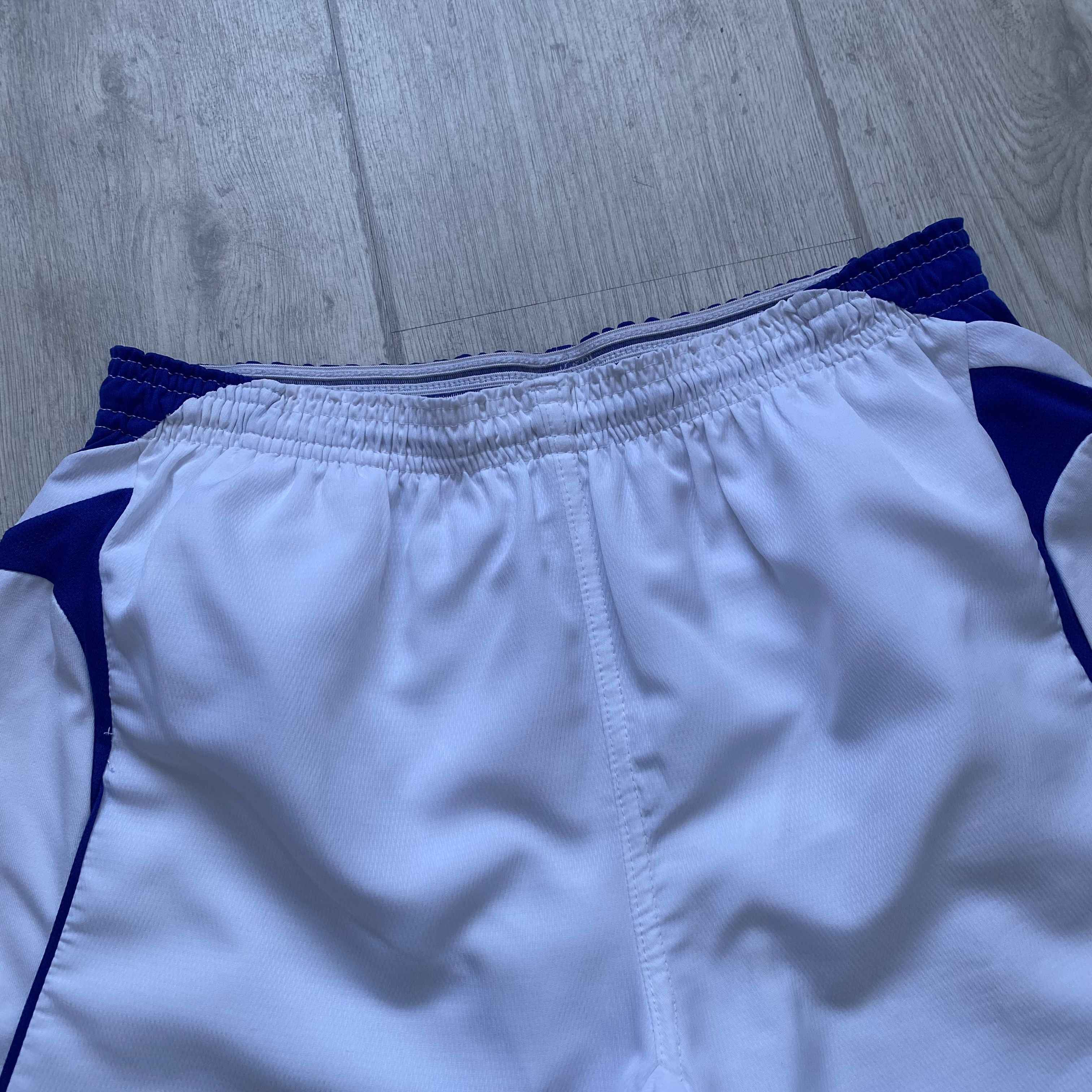 Umbro ⚽️ Vintage Everton FC Umbro Soccer football shorts football Size US M / EU 48-50 / 2 - 4 Thumbnail