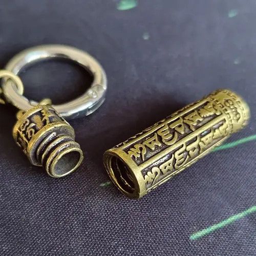 Vintage Openable Metal Ornaments keychain Size ONE SIZE - 2 Thumbnail