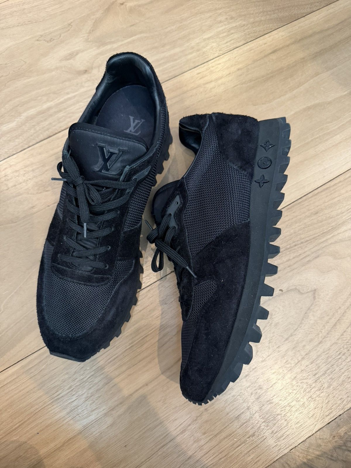 Louis Vuitton Louis Vuitton Suede & Mesh Trainer Sneakers Size US 9.5 / EU 42-43 - 1 Thumbnail