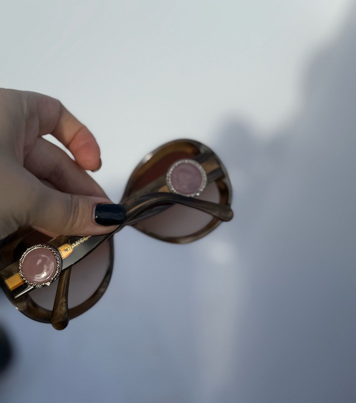 Chanel Chanel vintage sunglasses 5193-B Limited Collection Bouton Size ONE SIZE - 2 Thumbnail