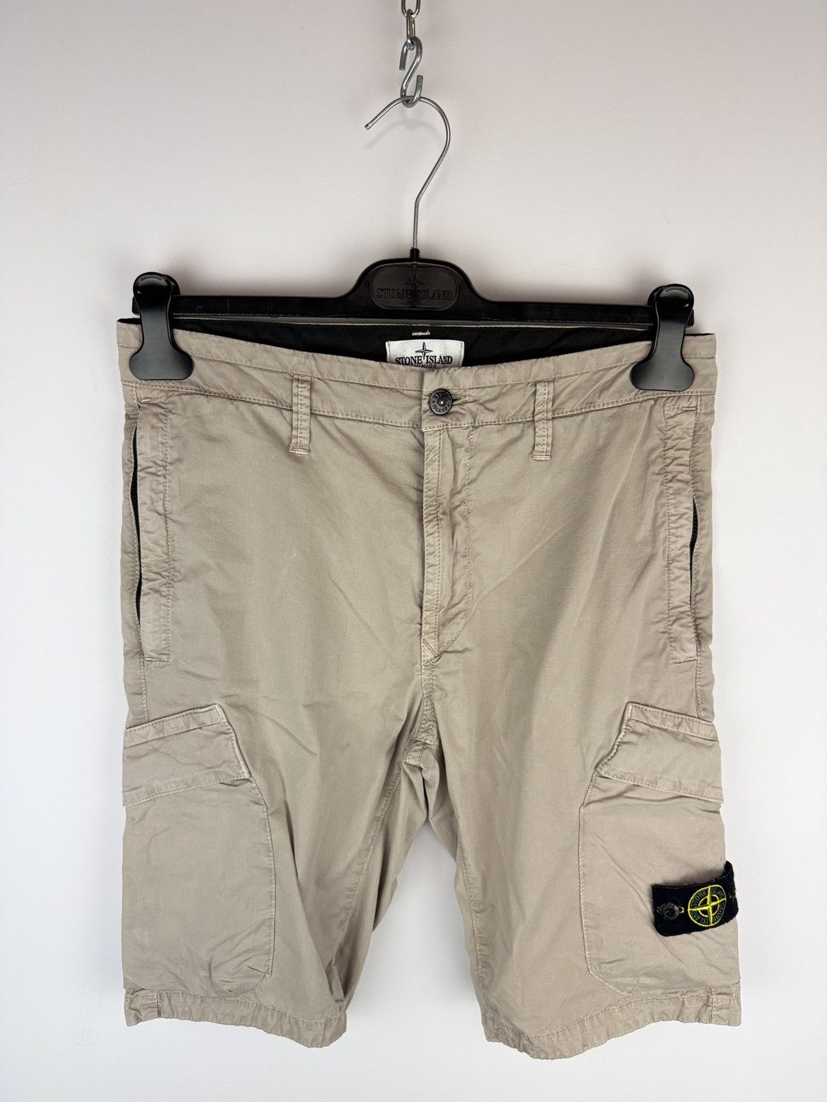 Stone Island Beige Stone Island cargo shorts Size US 29 - 1 Thumbnail